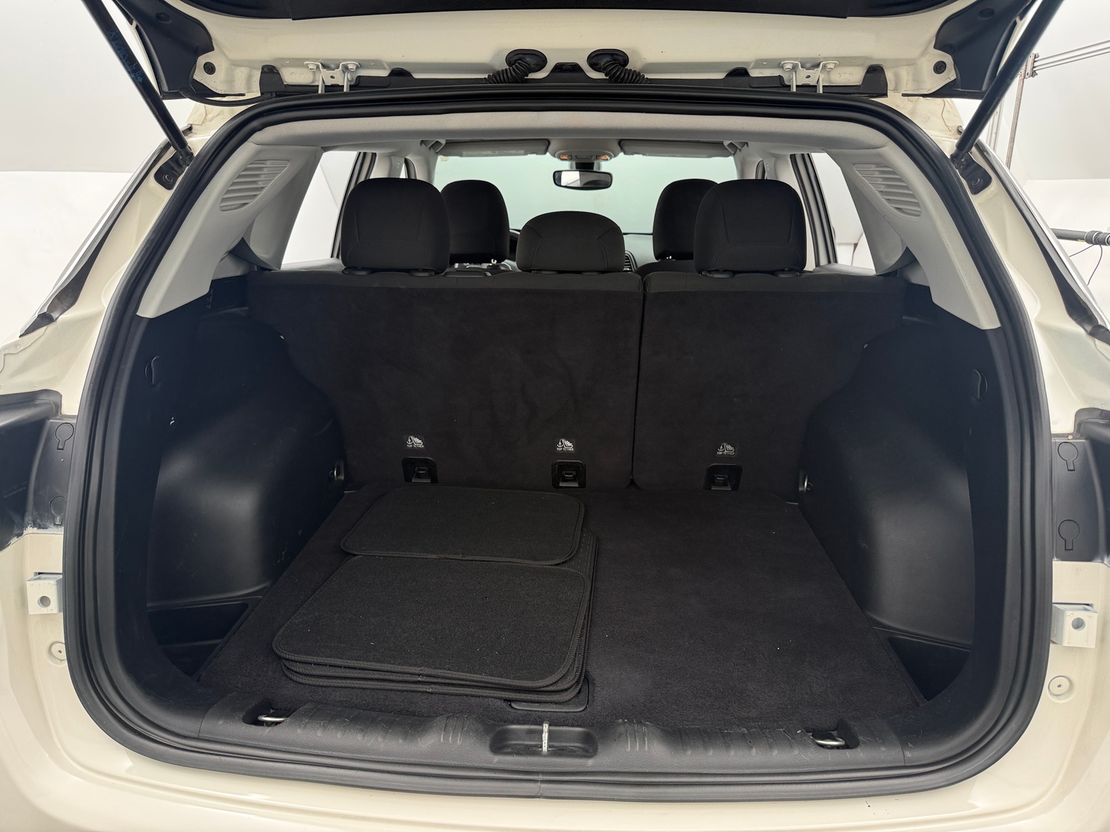 Thumbnail: 2019 Jeep Compass - 7