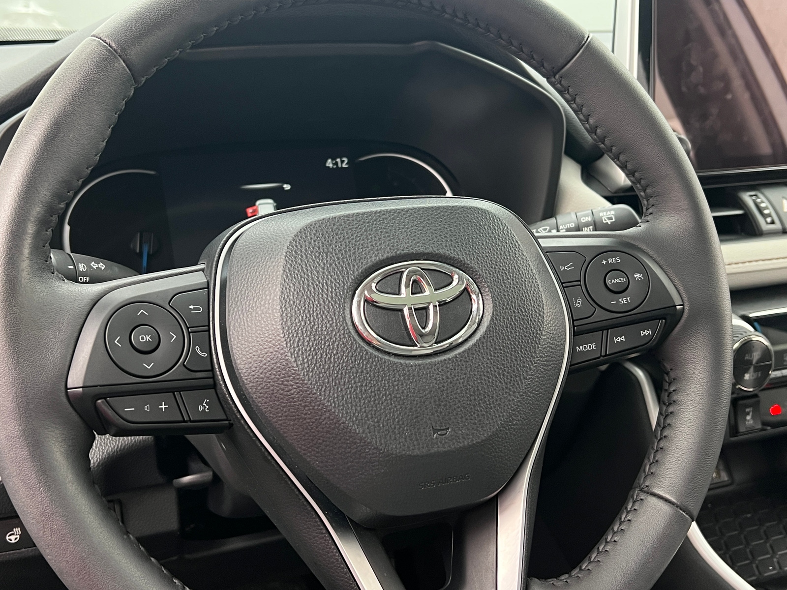 Thumbnail: 2024 Toyota RAV4 - 4