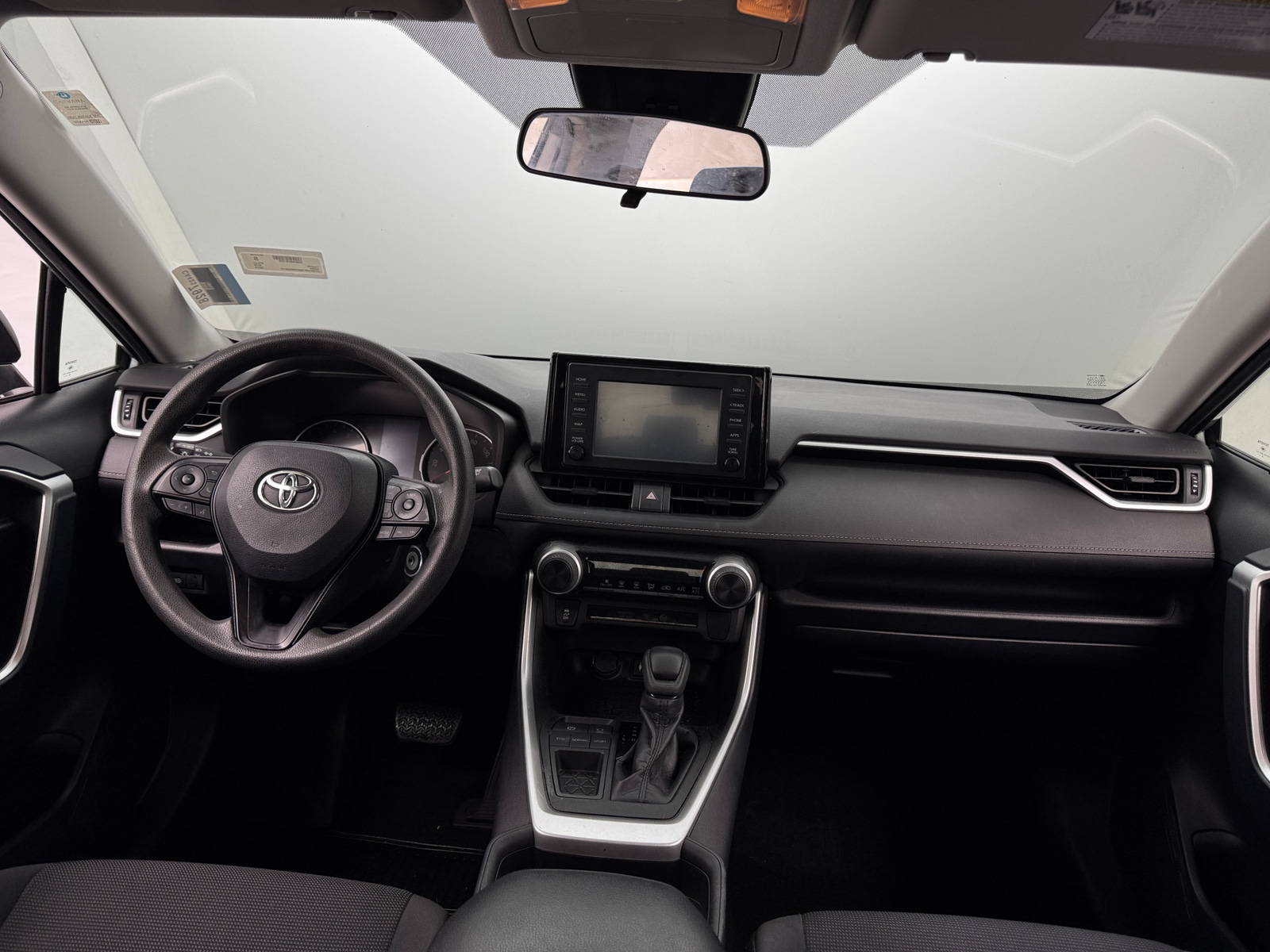 Thumbnail: 2019 Toyota RAV4 - 3