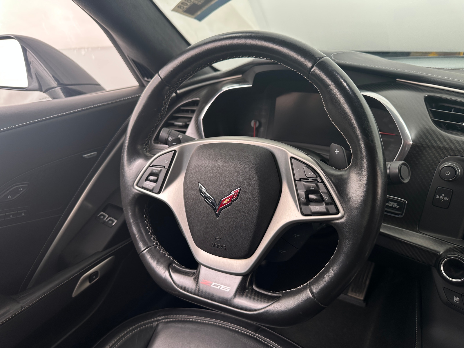 Thumbnail: 2015 Chevrolet Corvette - 3