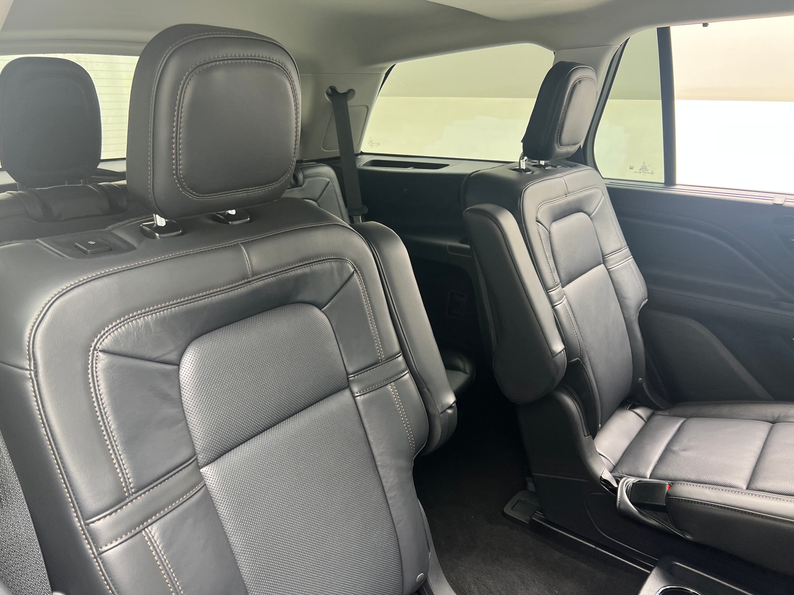 Thumbnail: 2025 Lincoln Aviator - 5