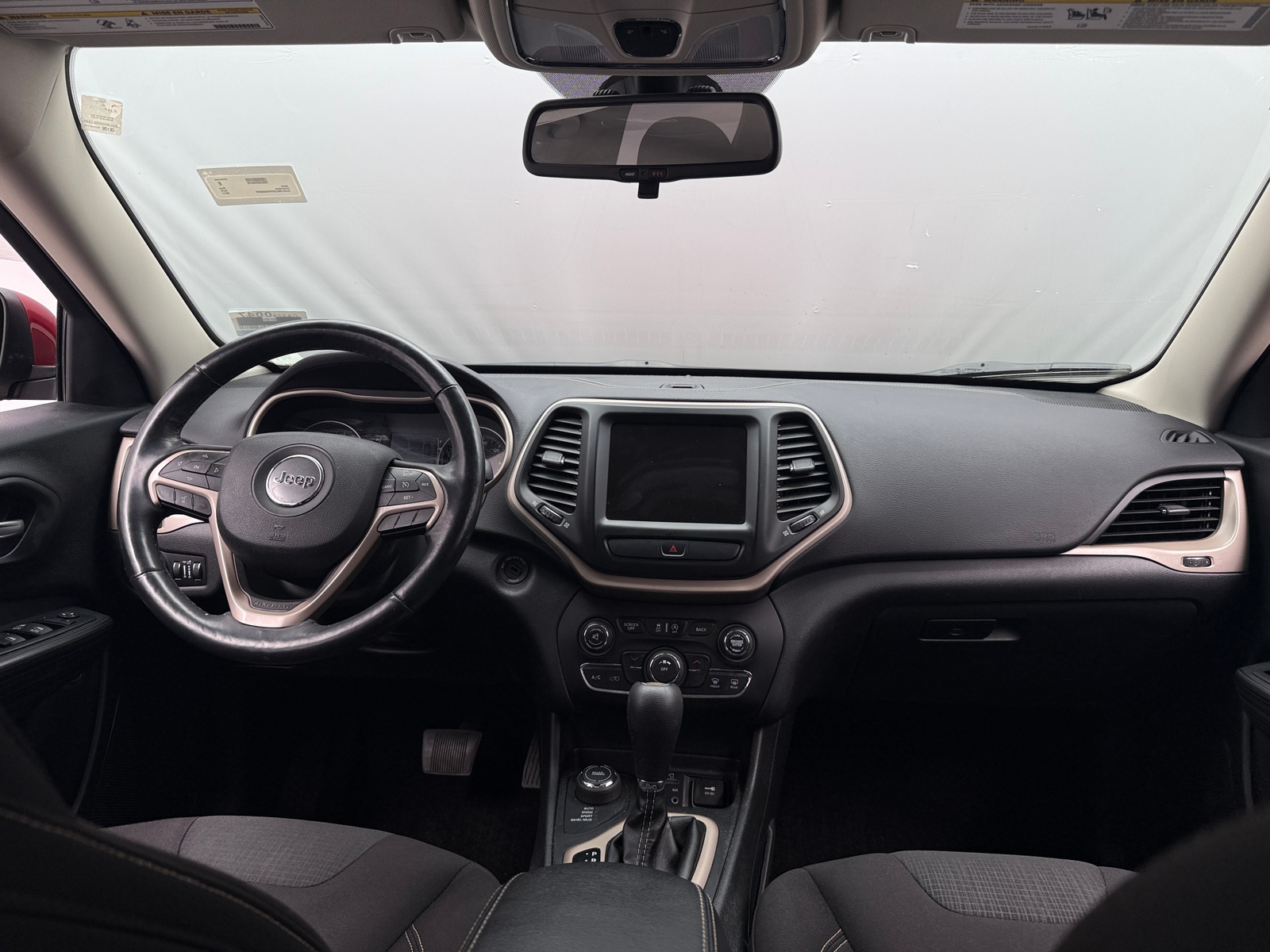 Thumbnail: 2017 Jeep Cherokee - 3