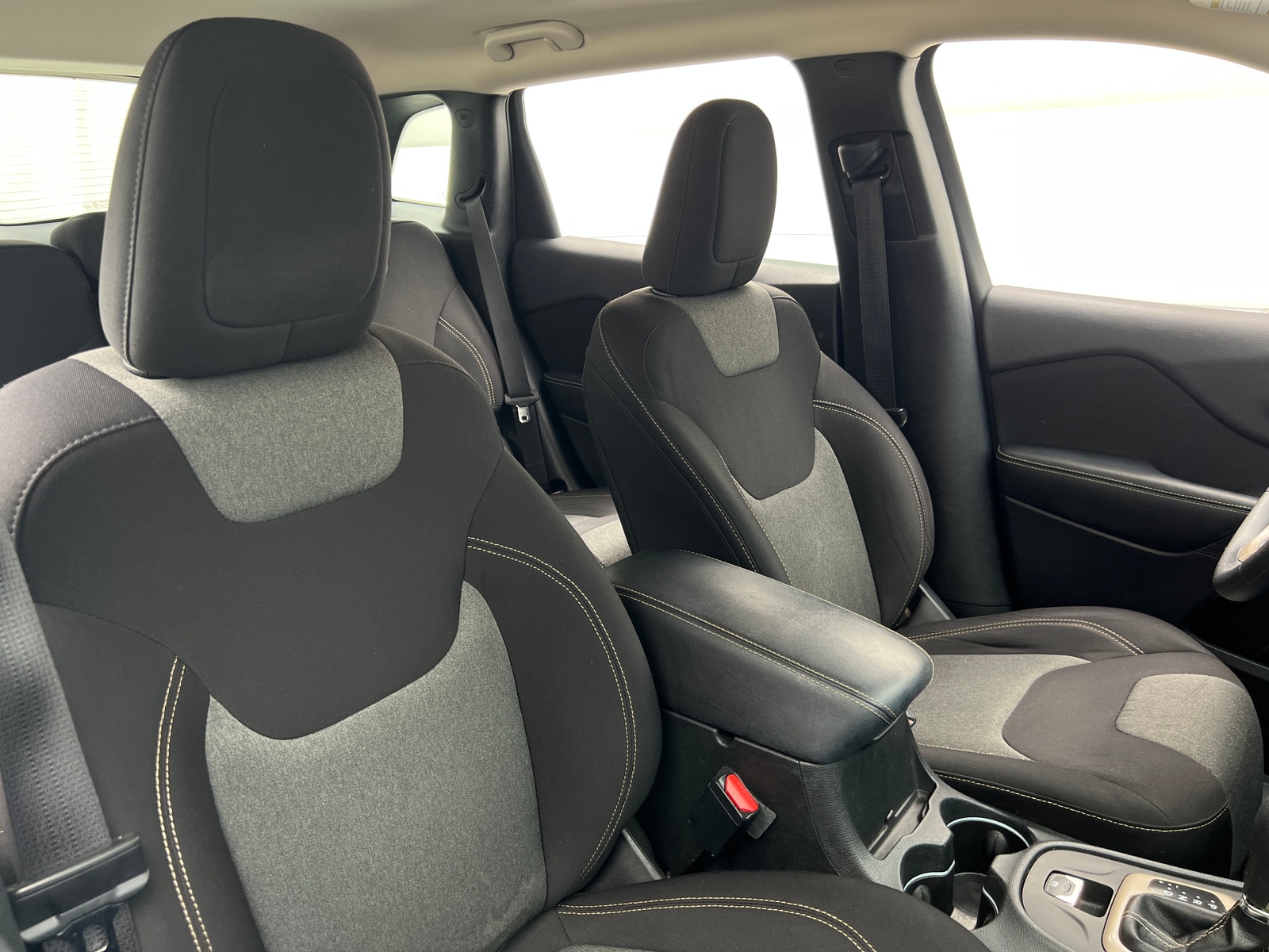 Thumbnail: 2016 Jeep Cherokee - 2