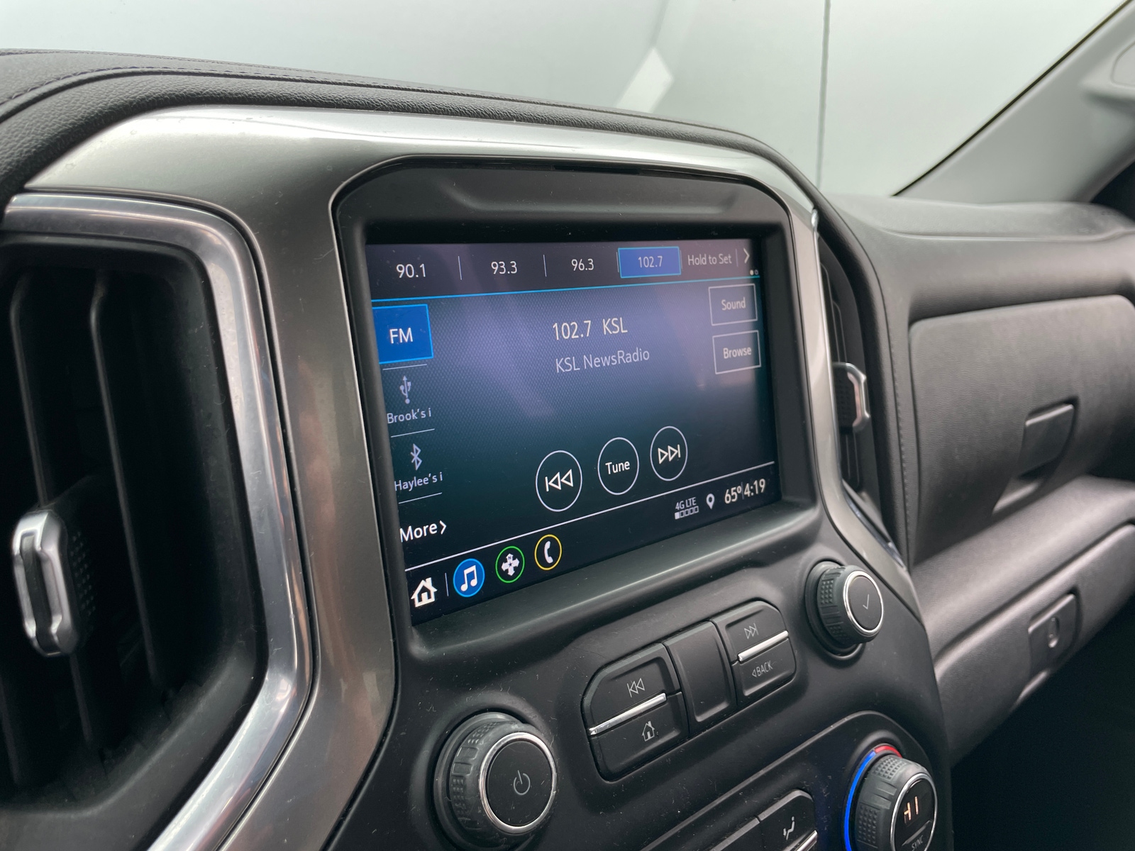 Thumbnail: 2021 Chevrolet Silverado 1500 - 4