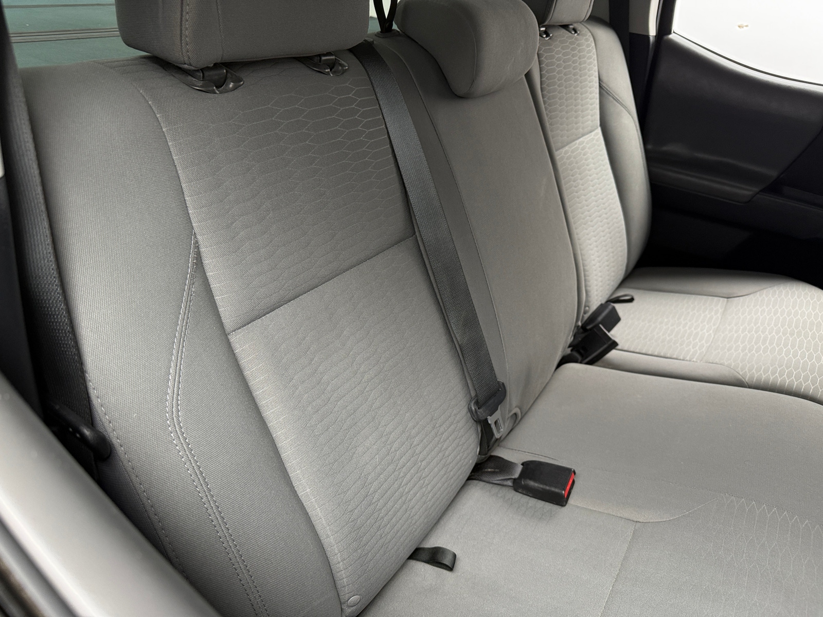 Thumbnail: 2018 Toyota Tacoma - 6