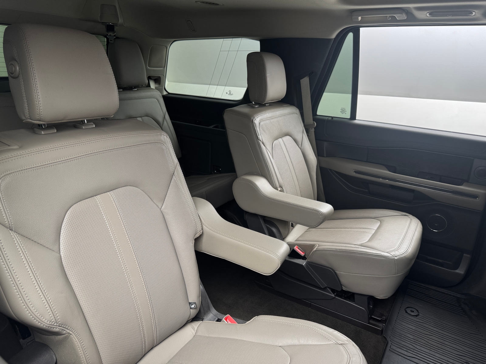 Thumbnail: 2019 Ford Expedition - 5