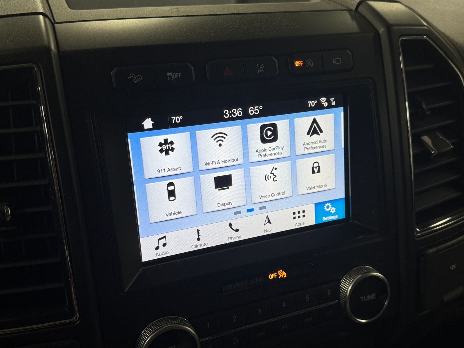 Thumbnail: 2019 Ford Expedition - 3