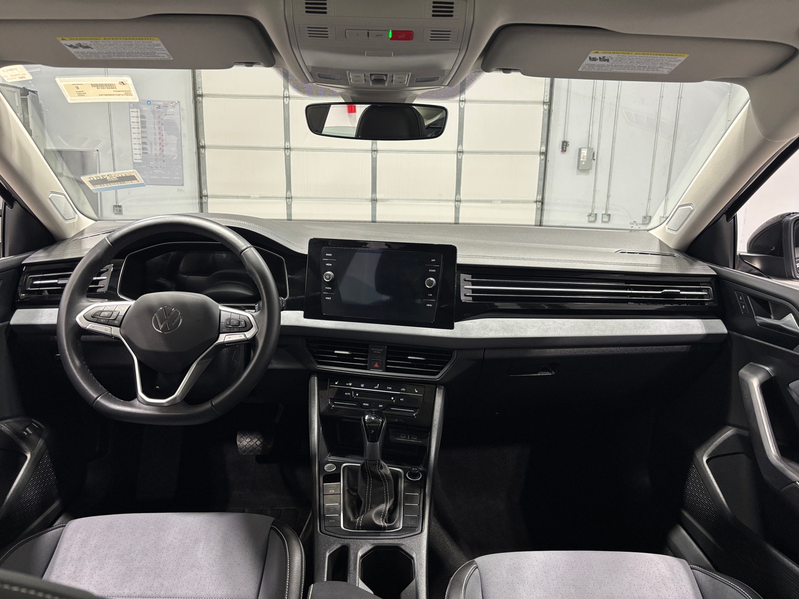 Thumbnail: 2025 Volkswagen Jetta - 3