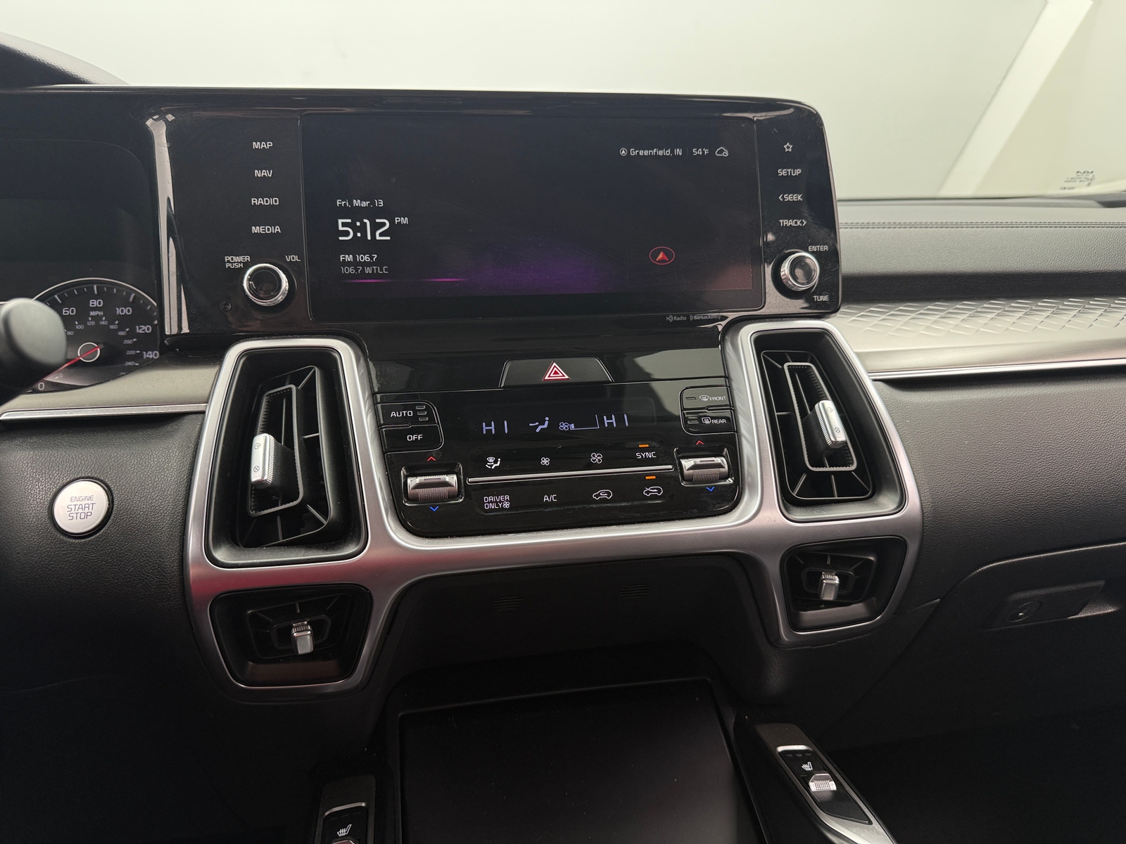 Thumbnail: 2023 Kia Sorento - 3