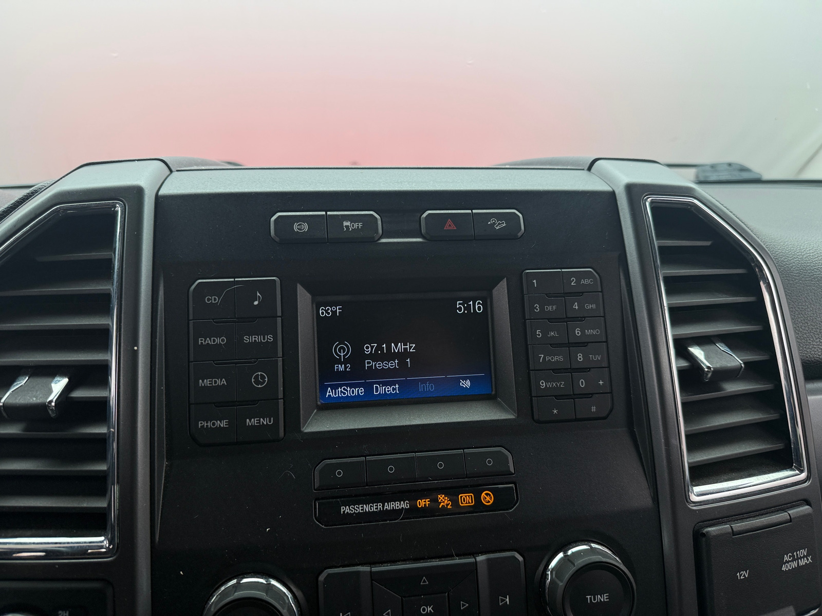 Thumbnail: 2017 Ford Econoline - 4