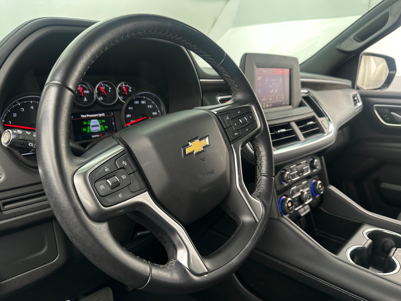 Thumbnail: 2022 Chevrolet Tahoe - 5