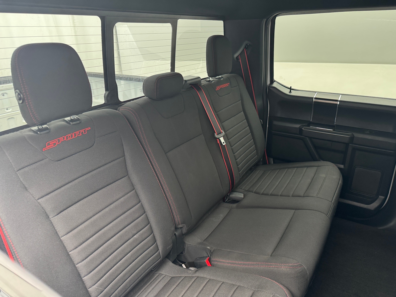 Thumbnail: 2019 Ford Econoline - 6