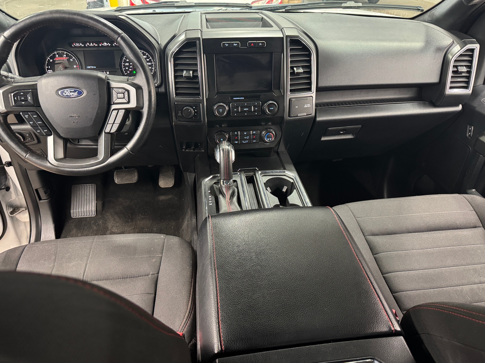 Thumbnail: 2019 Ford Econoline - 3