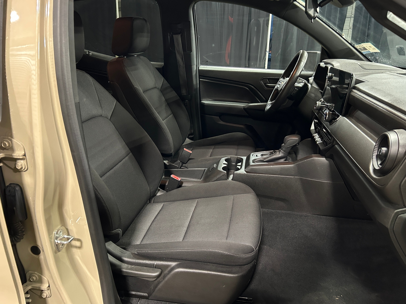 Thumbnail: 2023 Chevrolet Colorado - 2