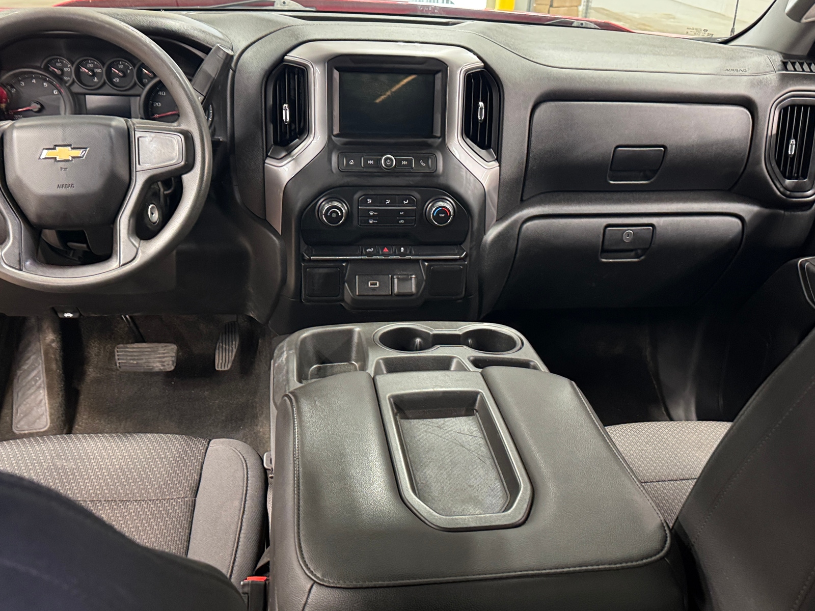 Thumbnail: 2020 Chevrolet Silverado 1500 - 3