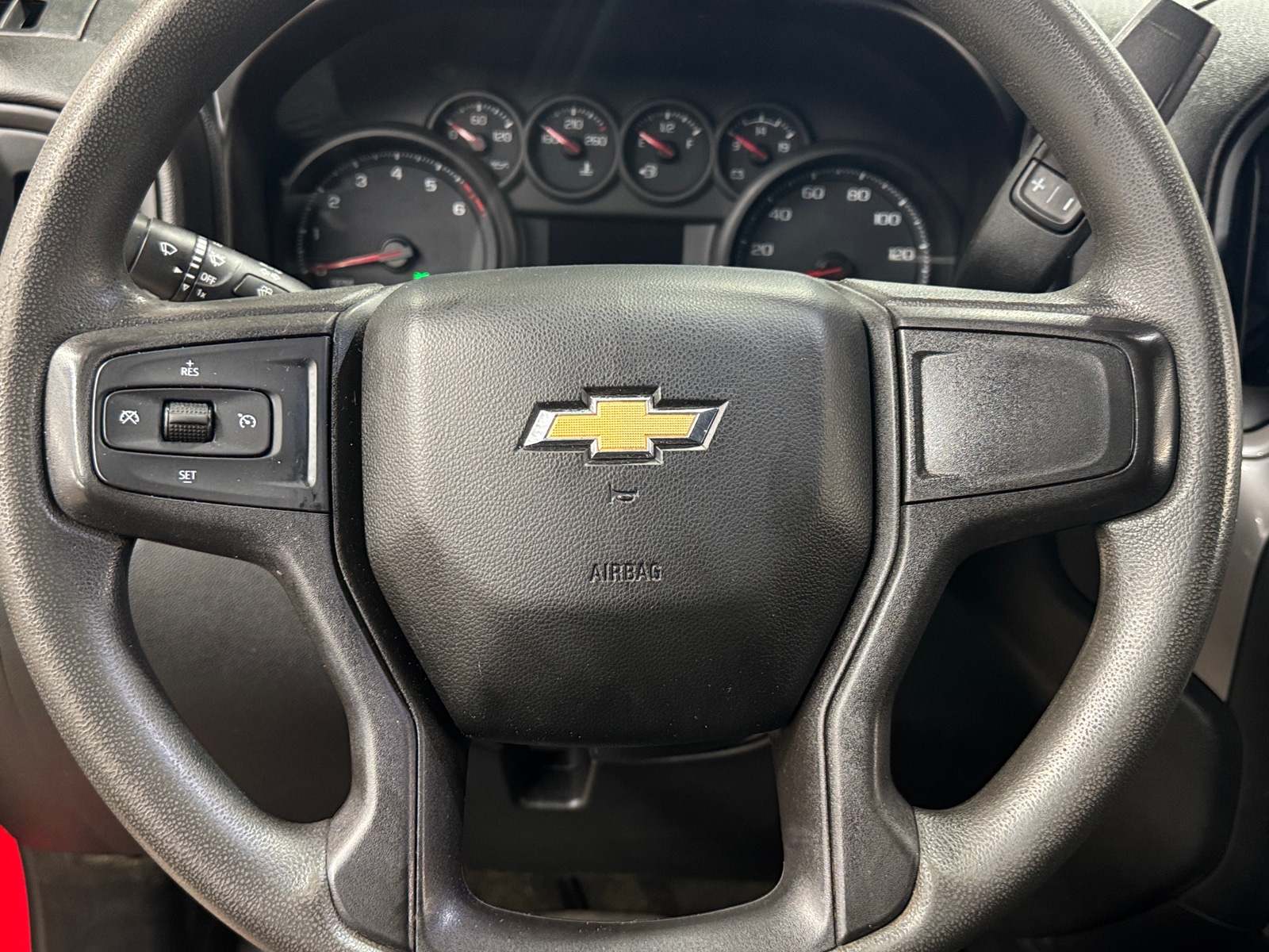 Thumbnail: 2020 Chevrolet Silverado 1500 - 5