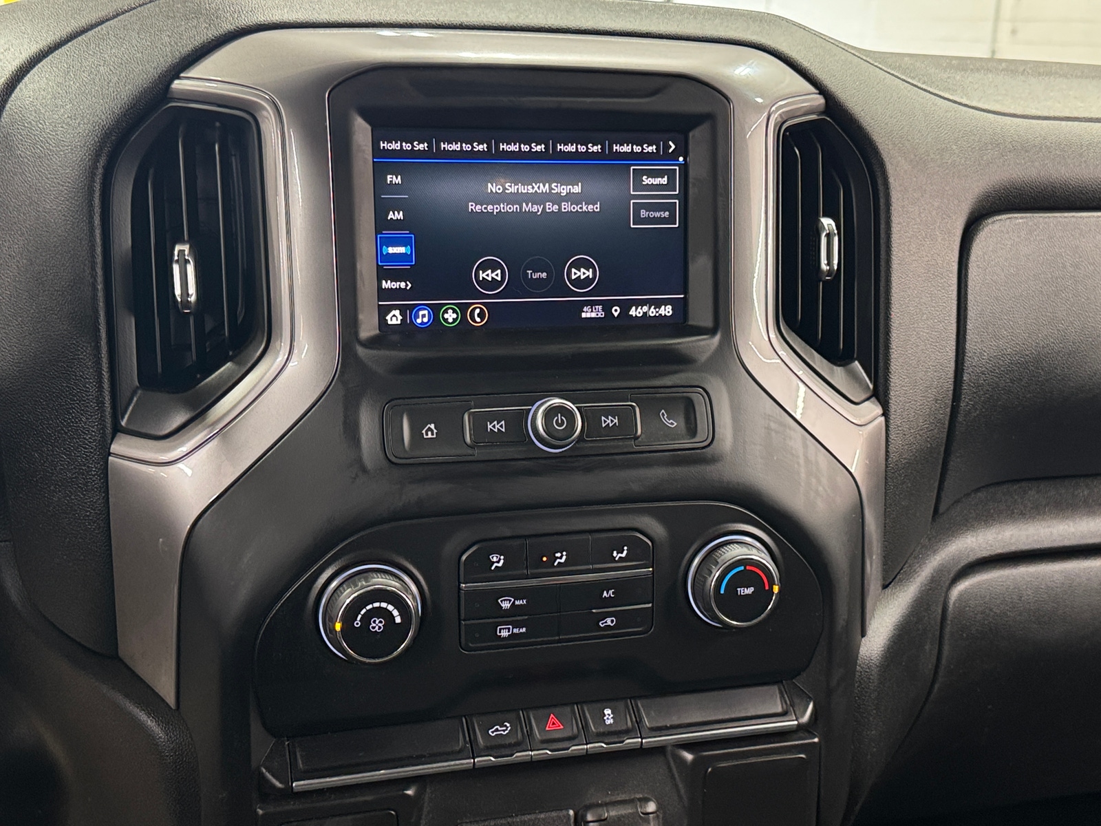 Thumbnail: 2020 Chevrolet Silverado 1500 - 4