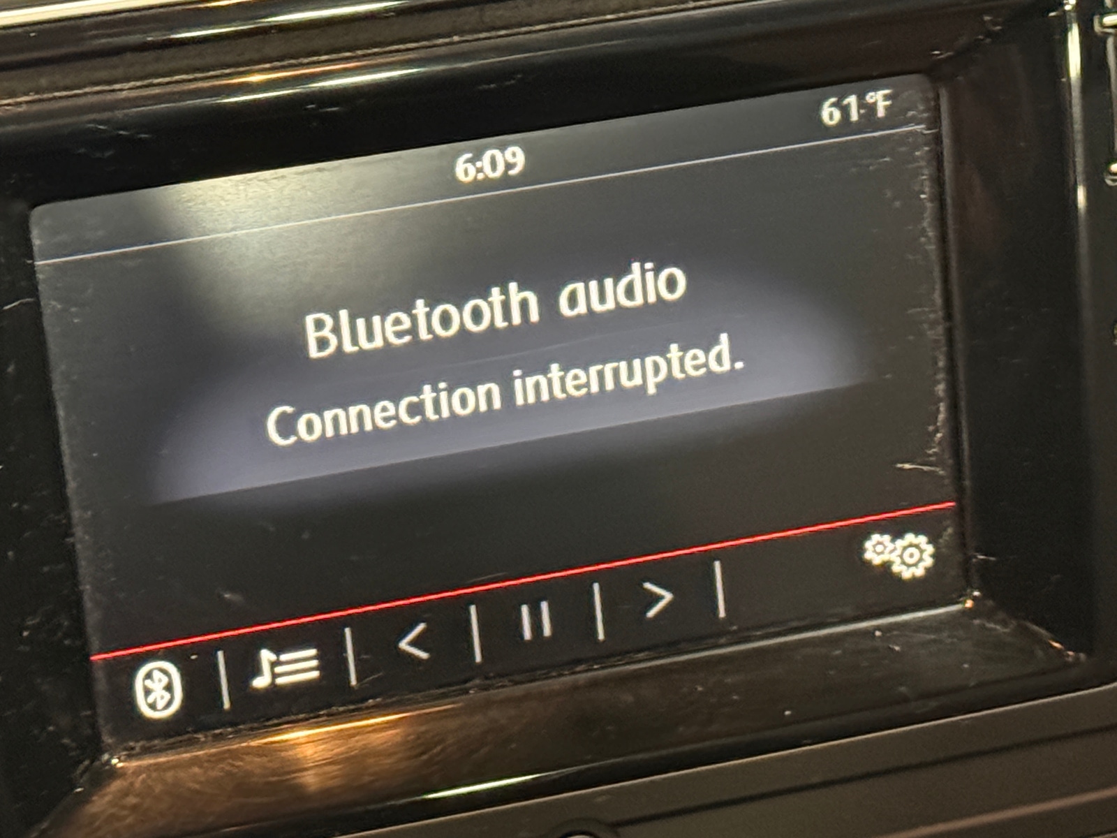 Thumbnail: 2017 Volkswagen Jetta - 4