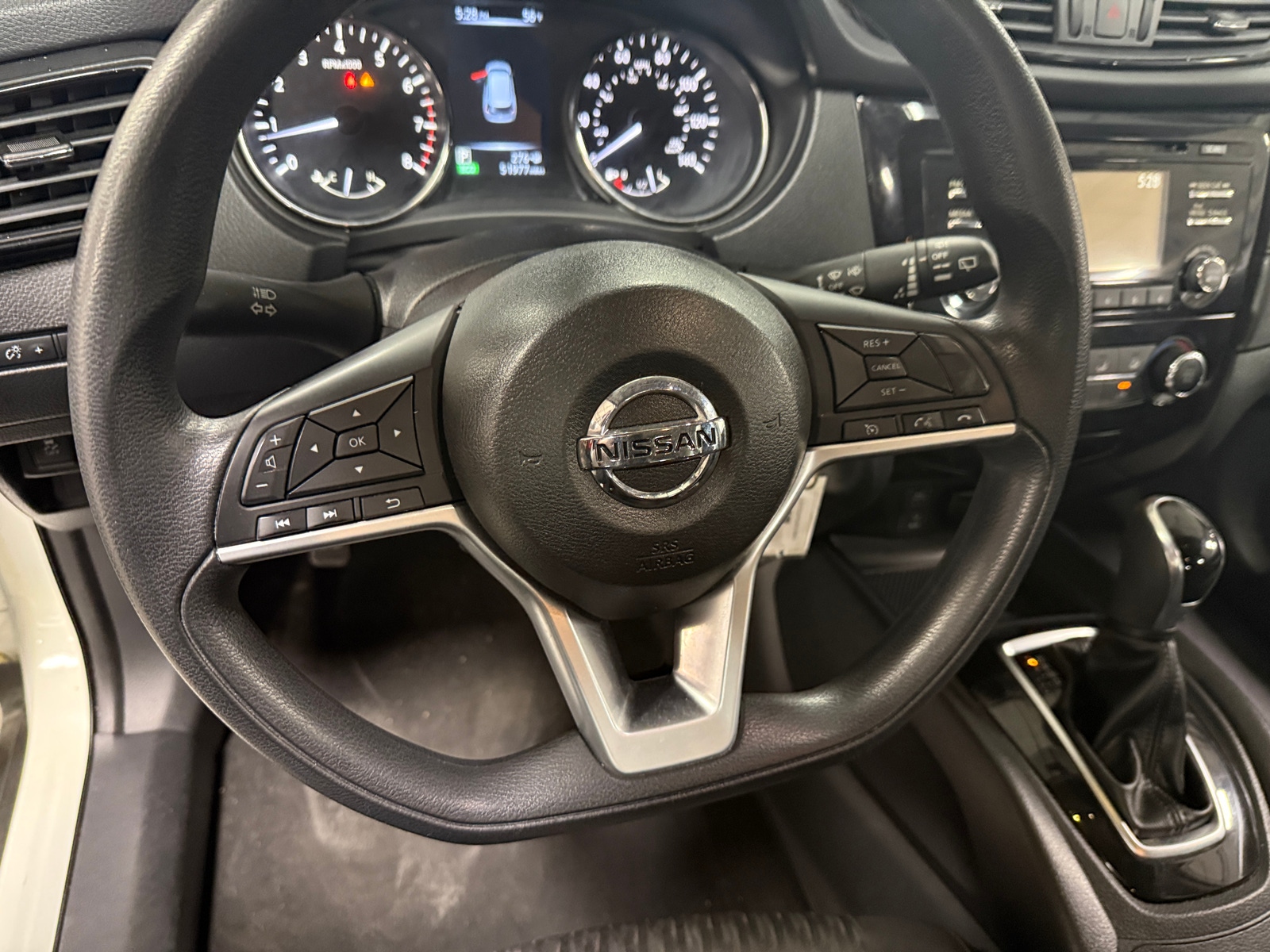 Thumbnail: 2017 Nissan Rogue - 5