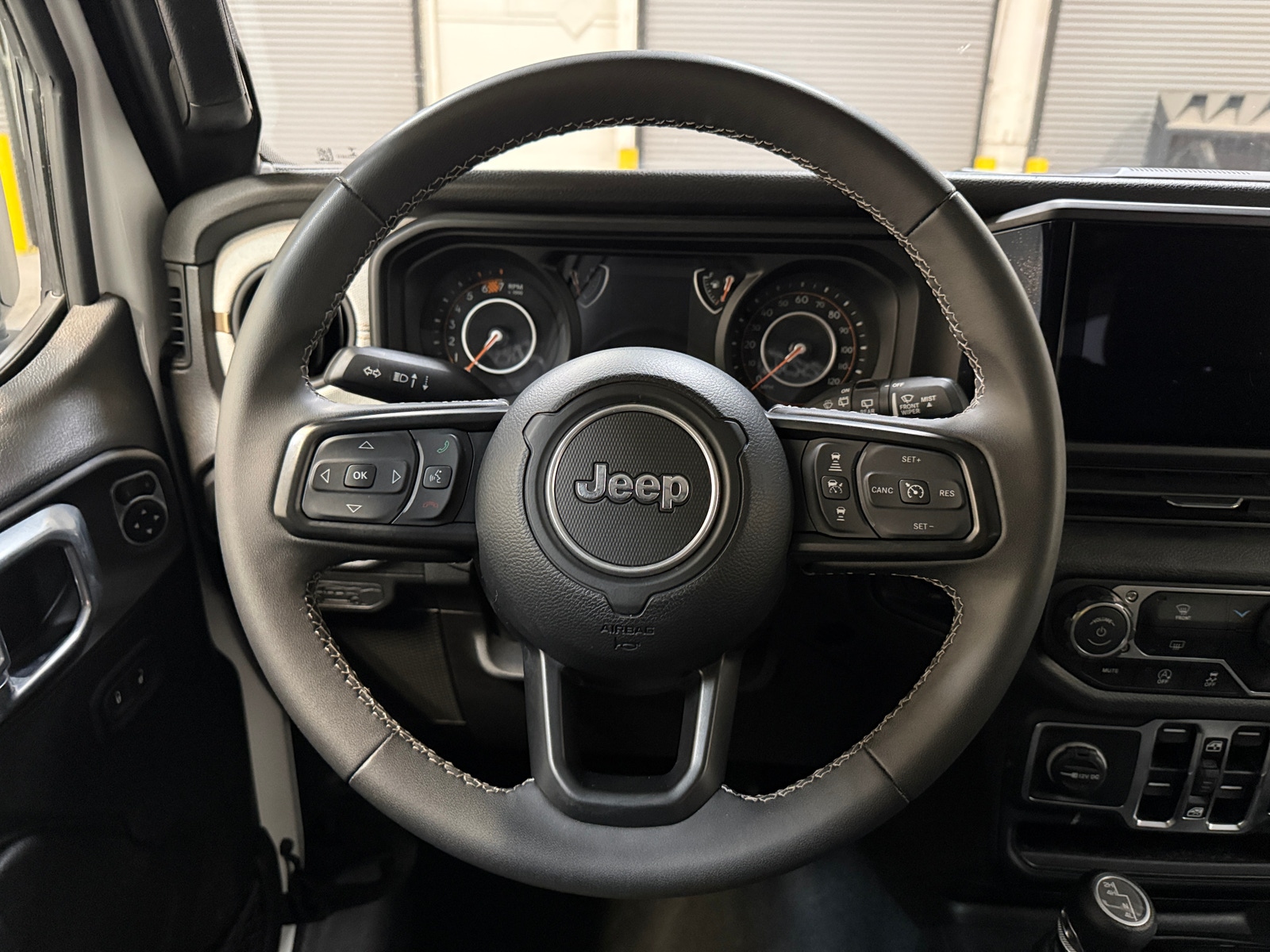 Thumbnail: 2025 Jeep Wrangler - 5