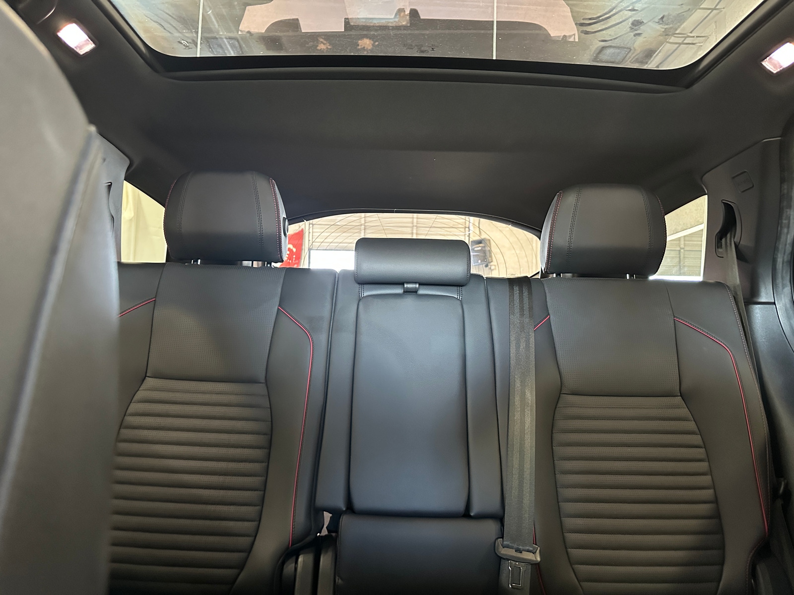 Thumbnail: 2023 Land Rover Discovery Sport - 5