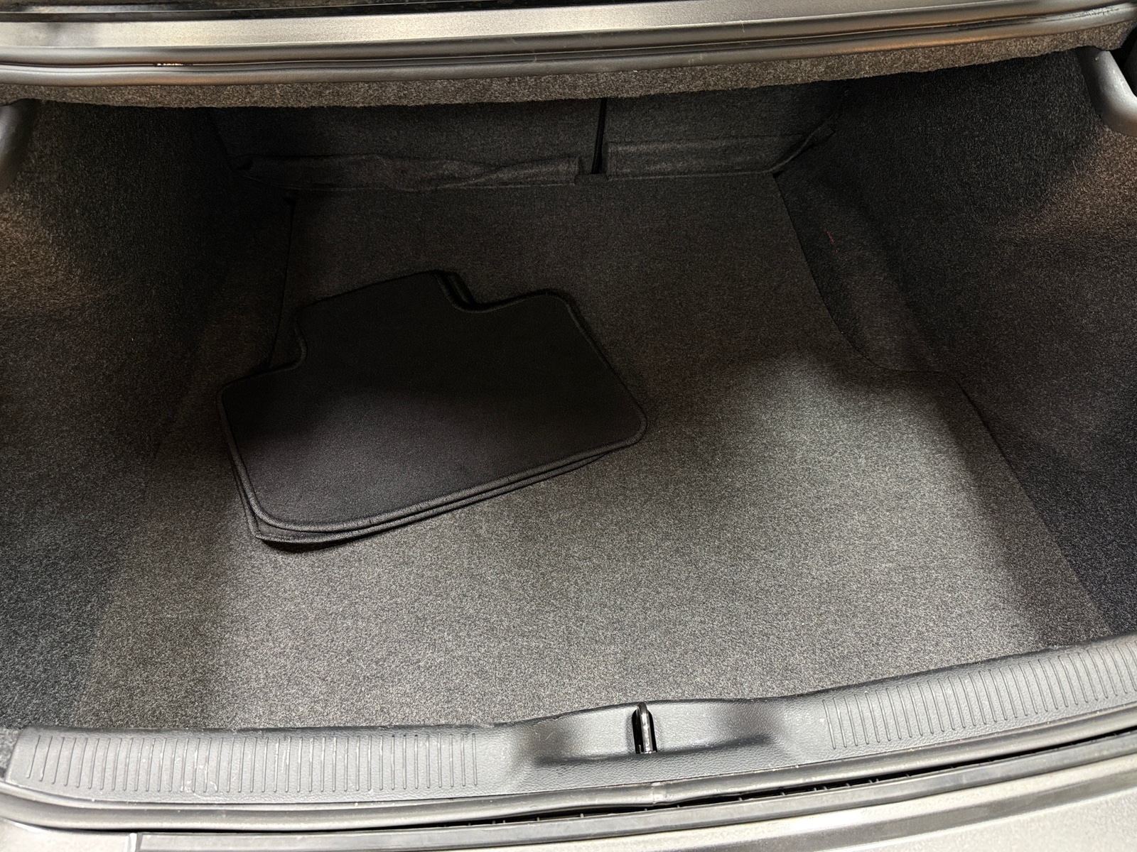 Thumbnail: 2019 Dodge Charger - 7