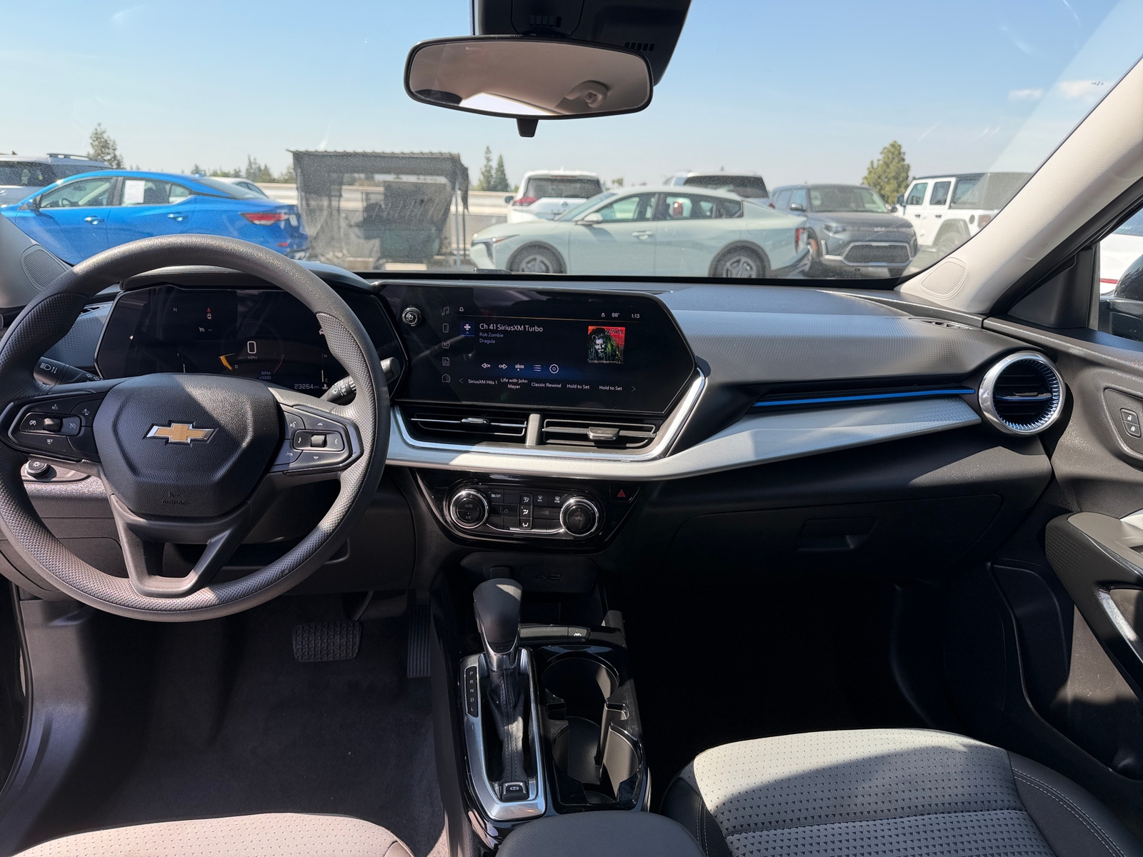 Thumbnail: 2025 Chevrolet Trax - 3