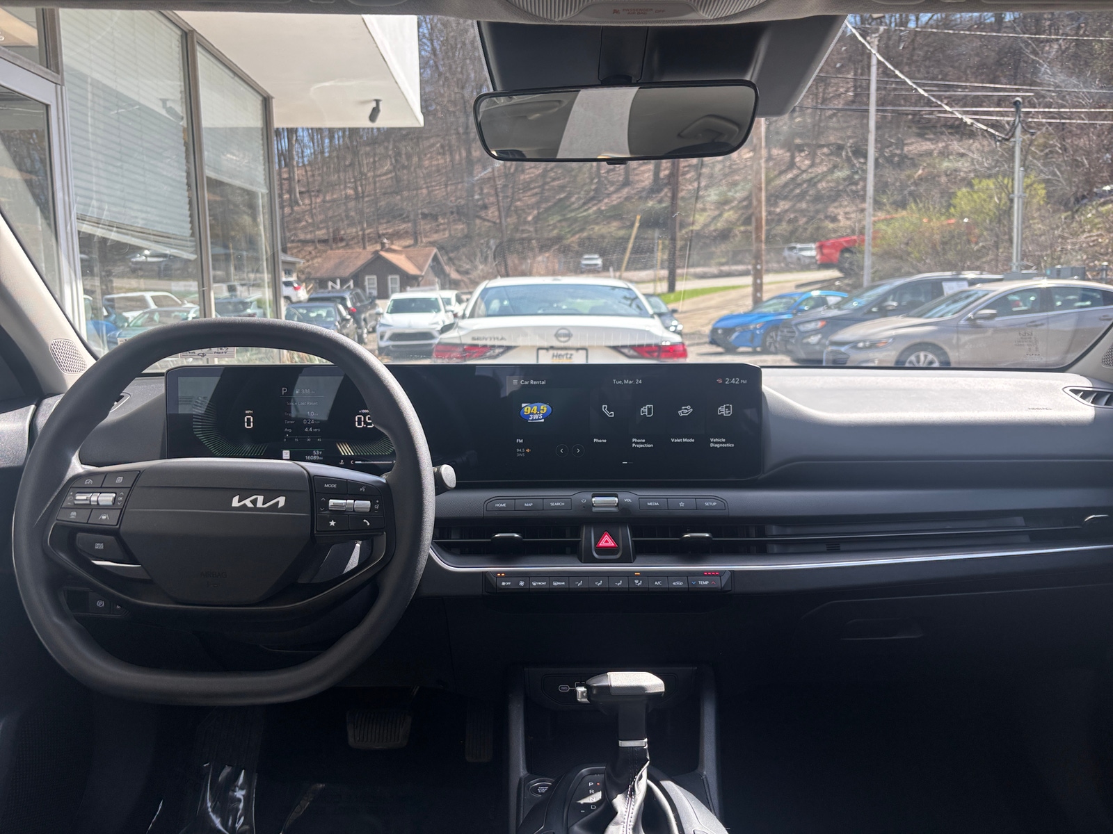 Thumbnail: 2025 Kia K4 - 3