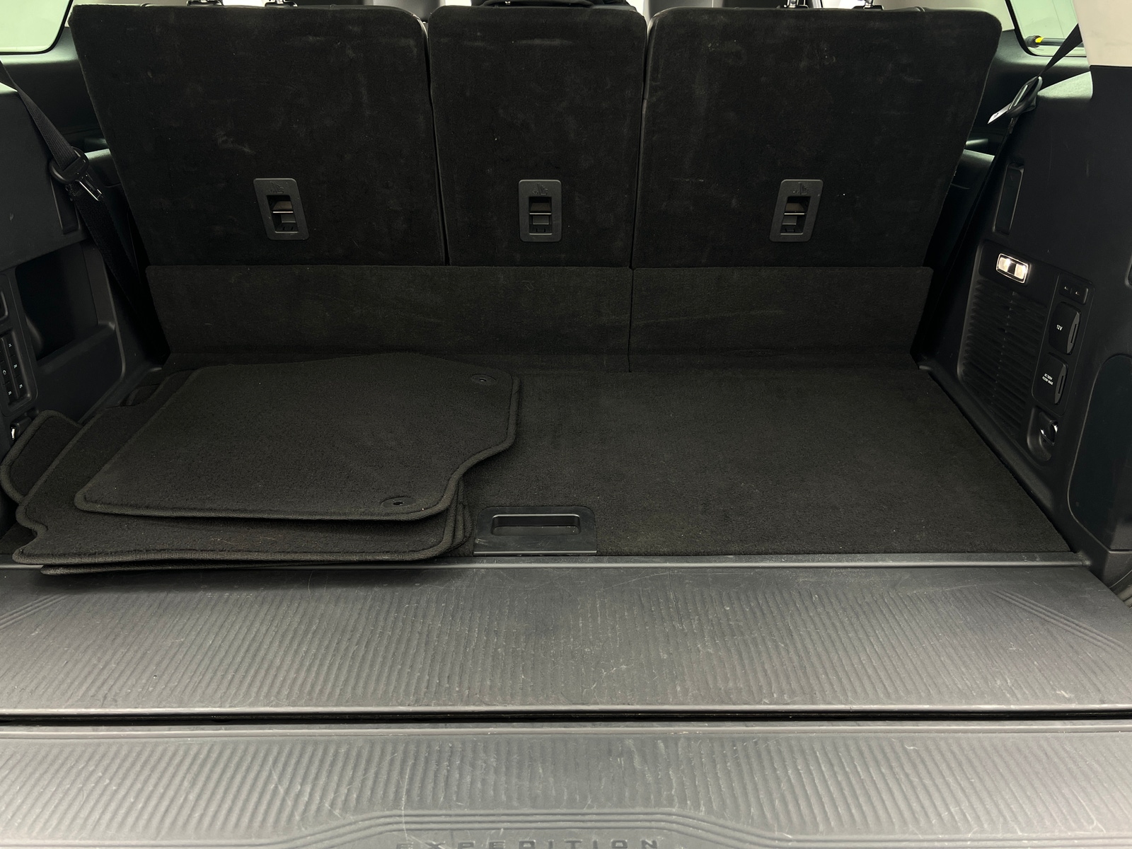 Thumbnail: 2025 Ford Expedition - 6