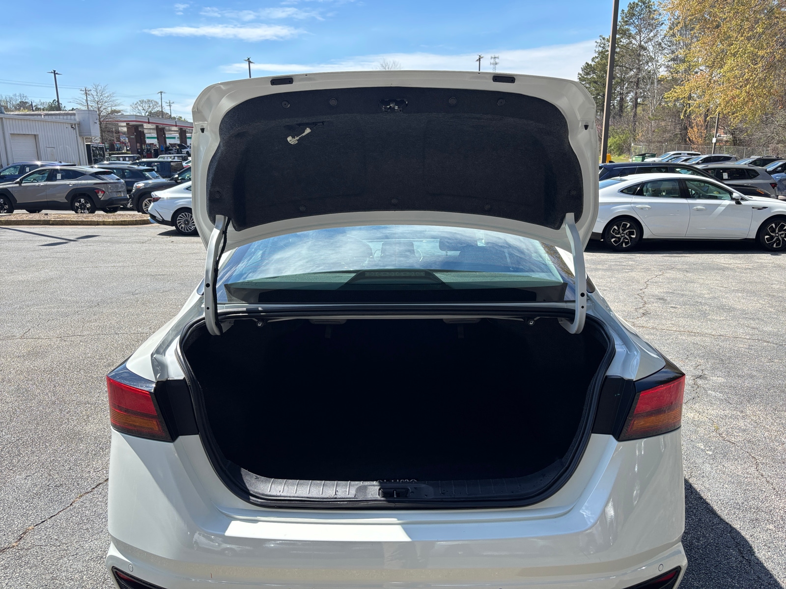 Thumbnail: 2025 Nissan Altima - 6