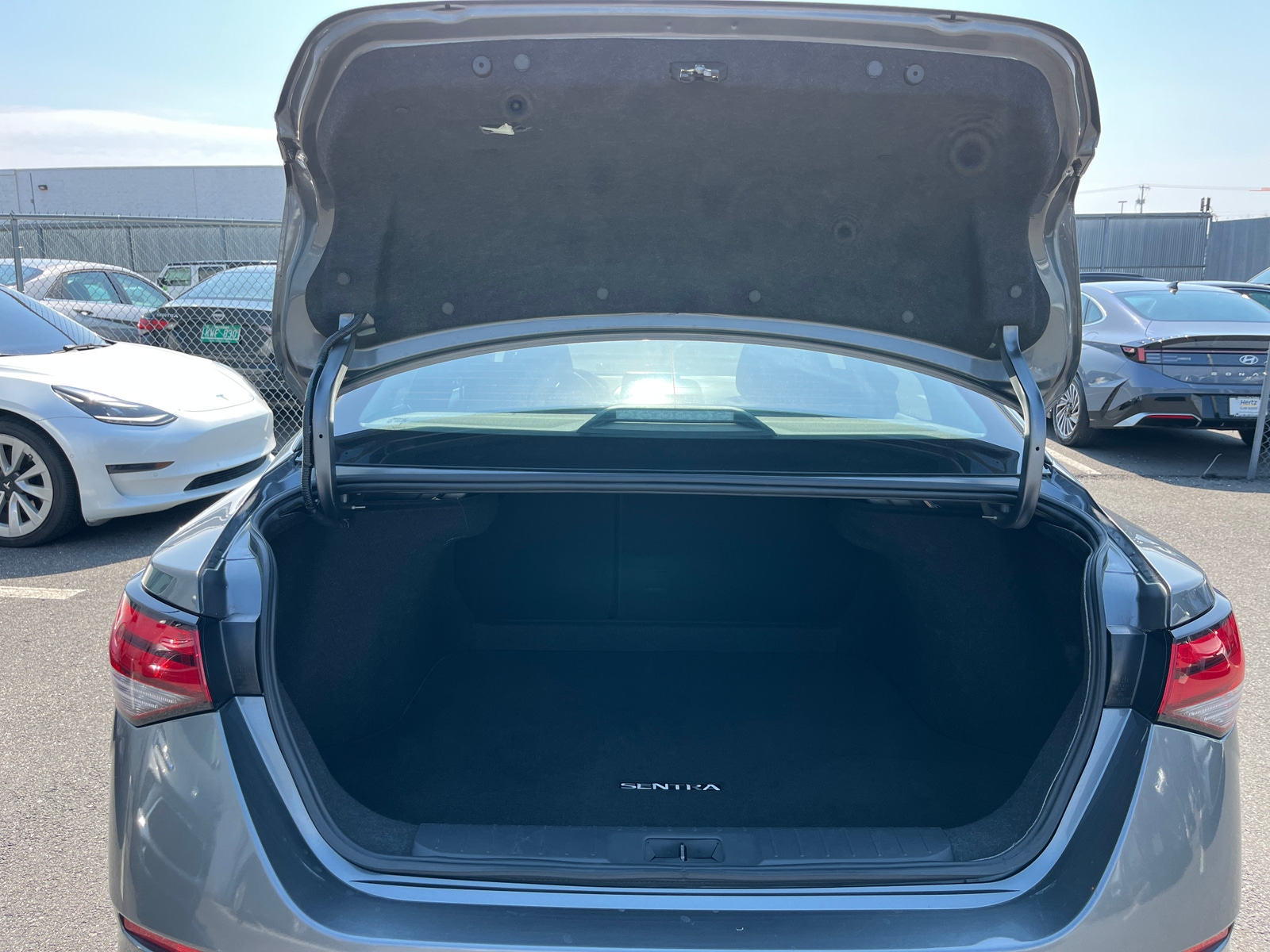 Thumbnail: 2025 Nissan Sentra - 6