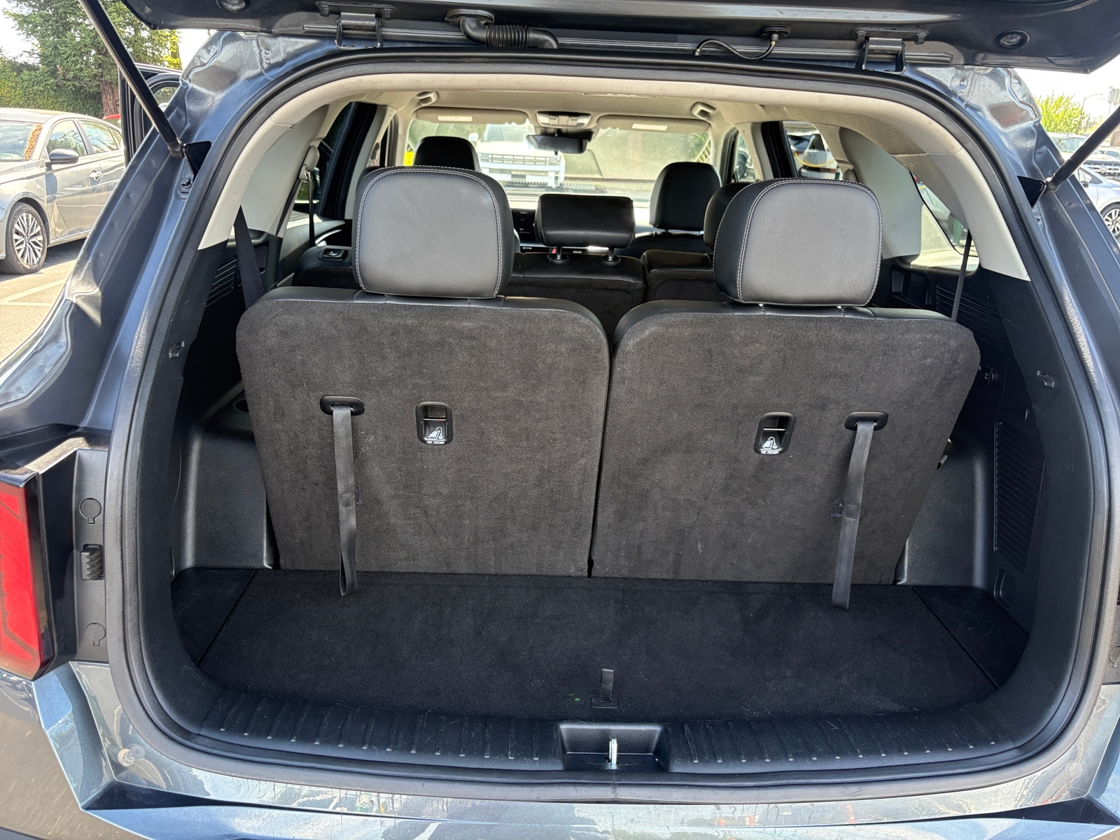 Thumbnail: 2024 Kia Sorento - 7