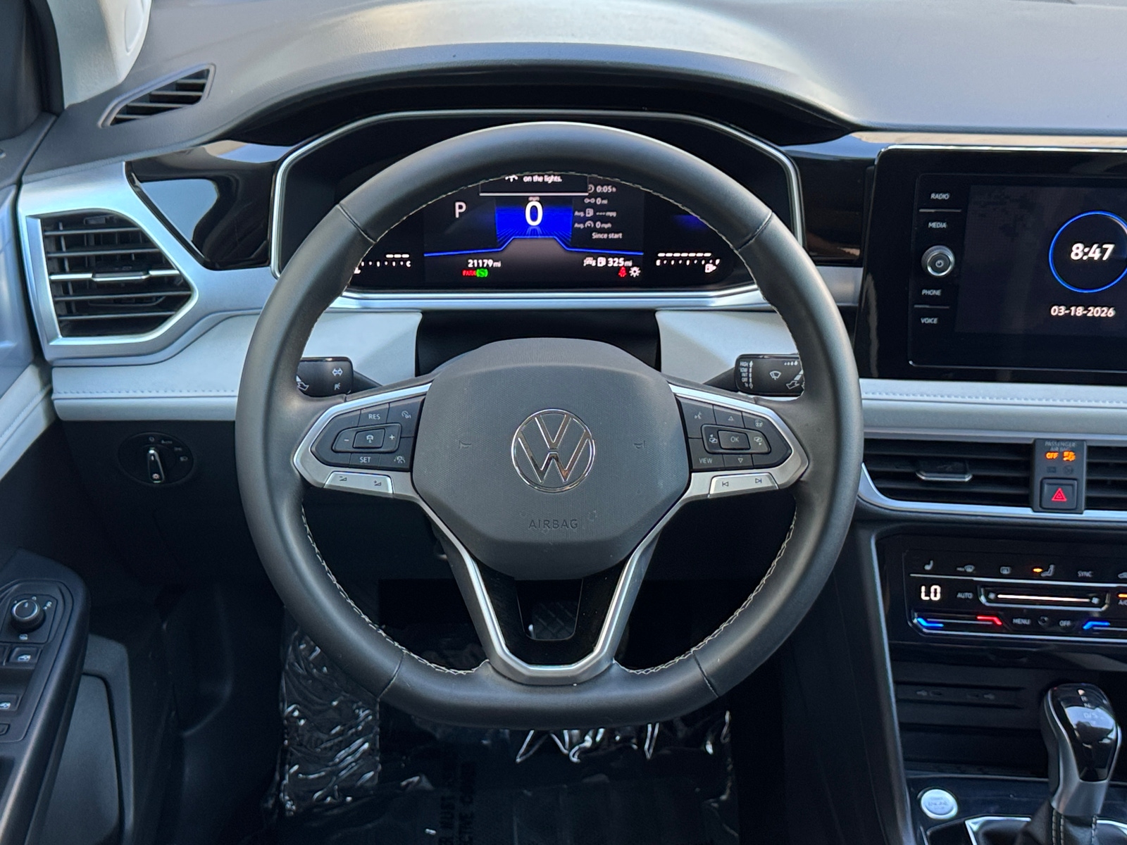 Thumbnail: 2025 Volkswagen Taos - 5