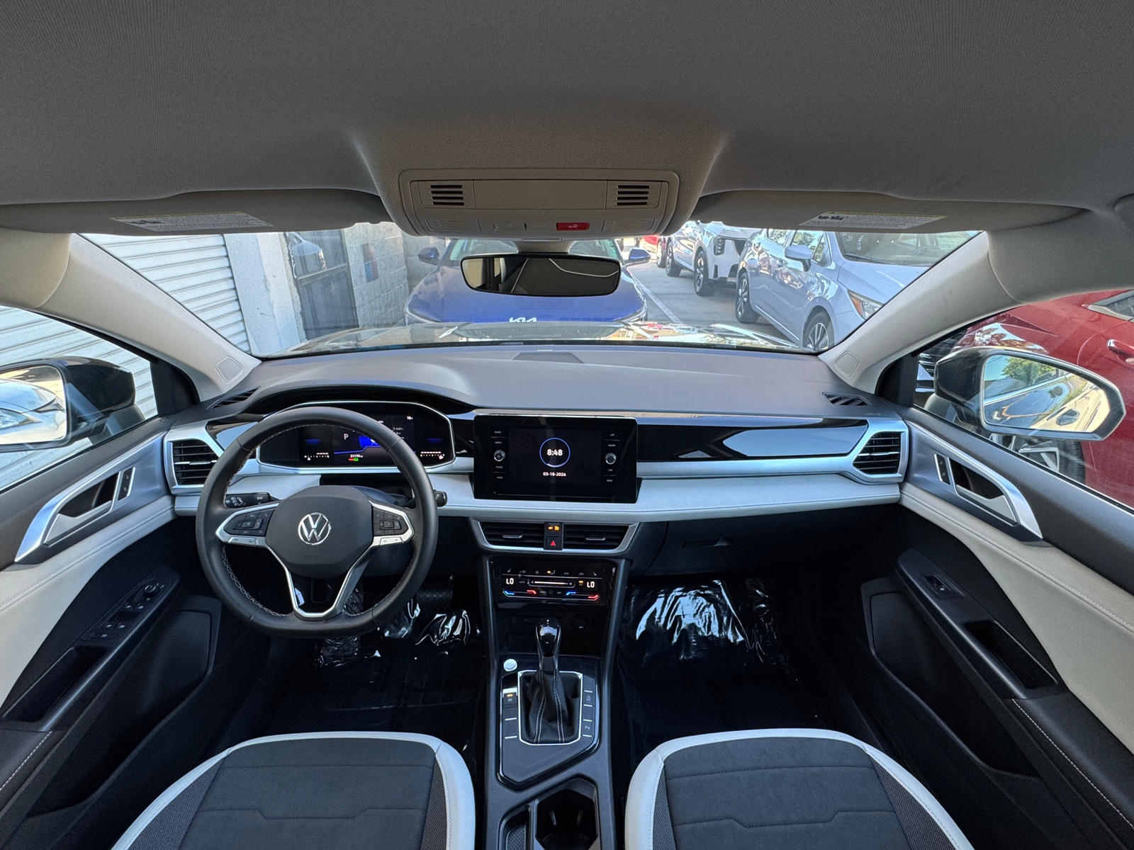 Thumbnail: 2025 Volkswagen Taos - 3