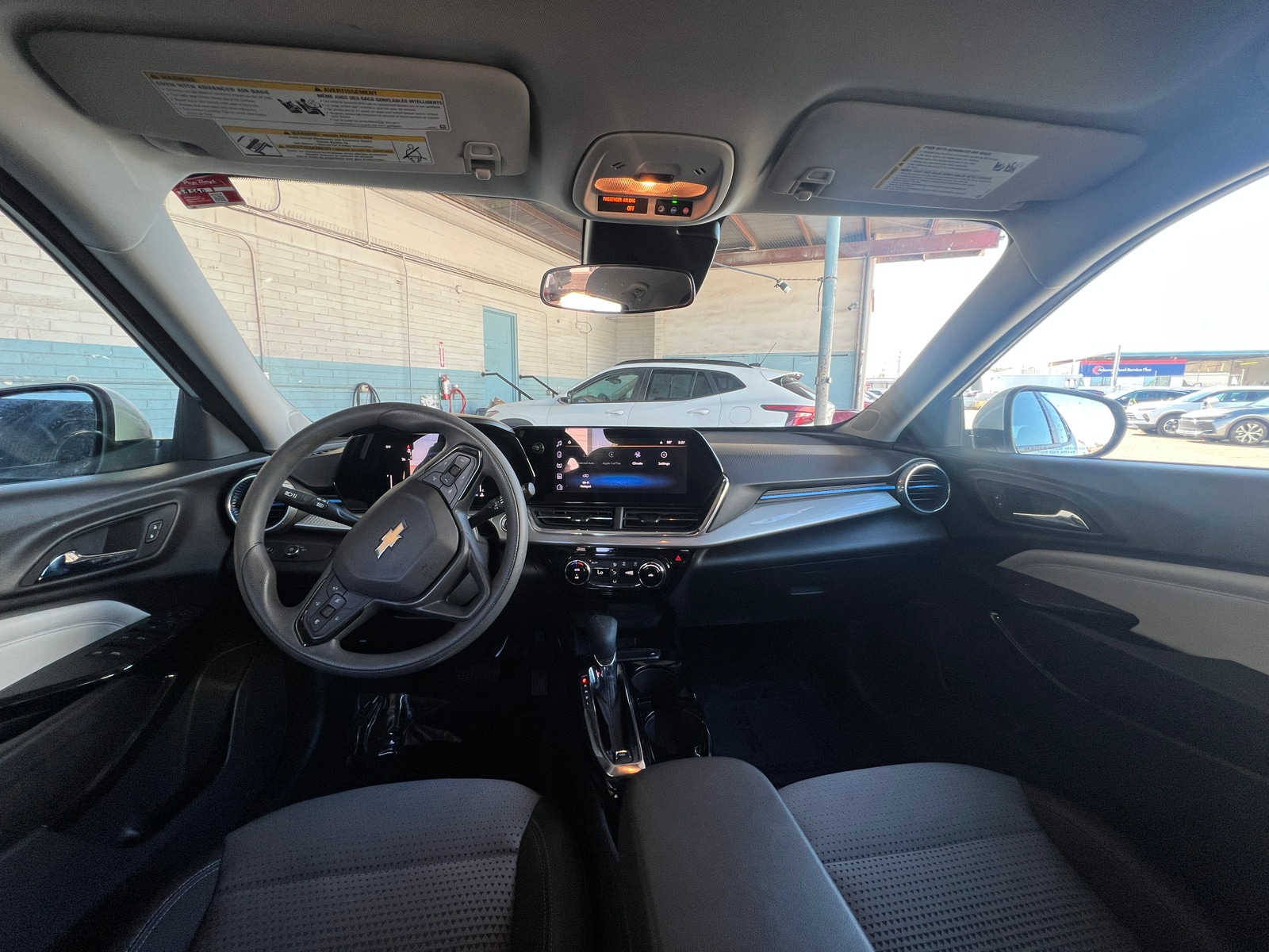 Thumbnail: 2025 Chevrolet Trax - 3