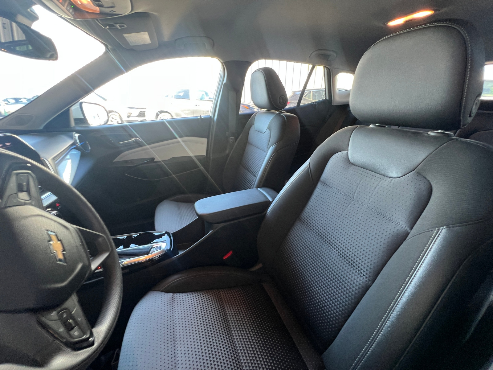Thumbnail: 2025 Chevrolet Trax - 2