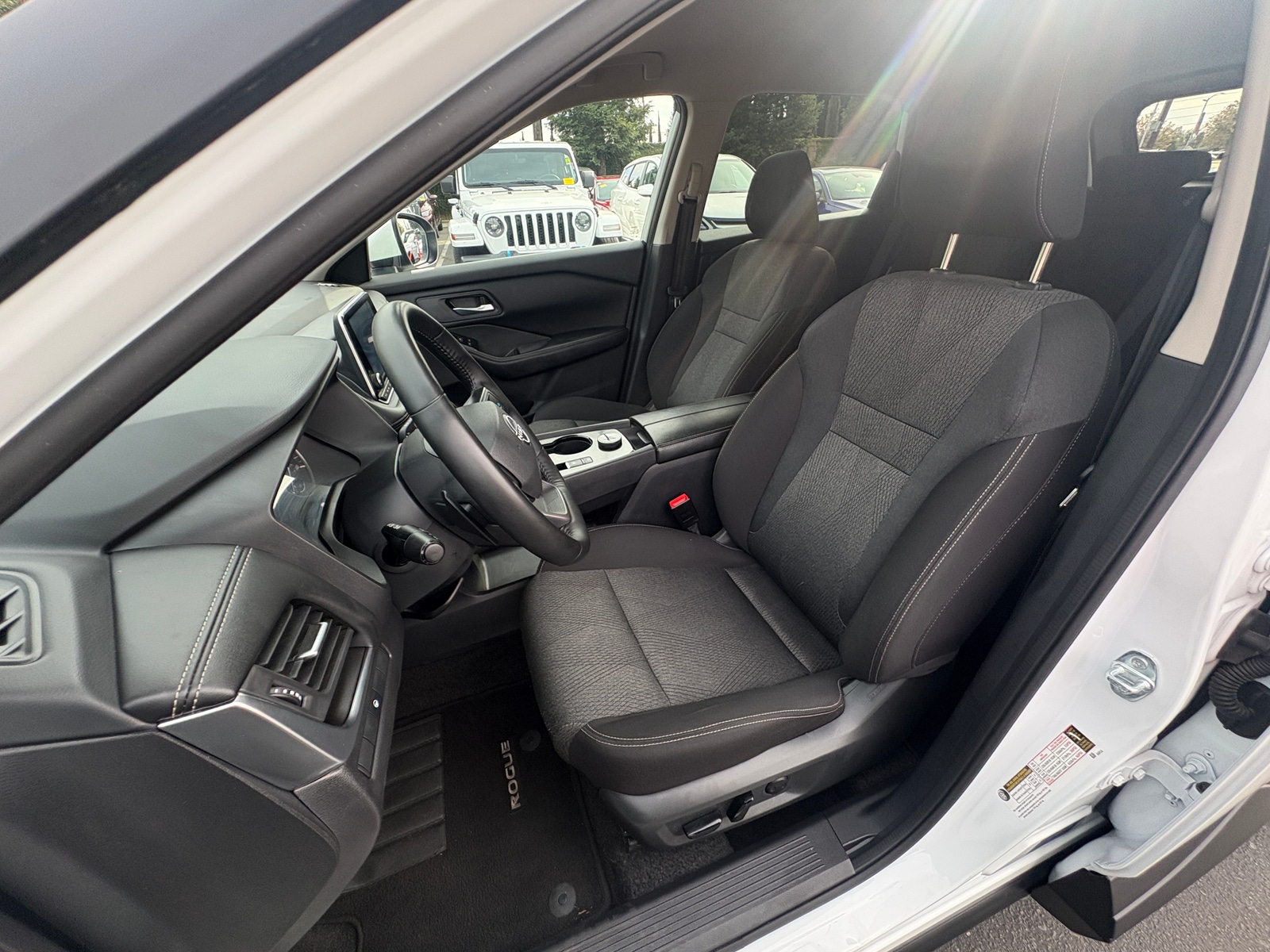 Thumbnail: 2025 Nissan Rogue - 2