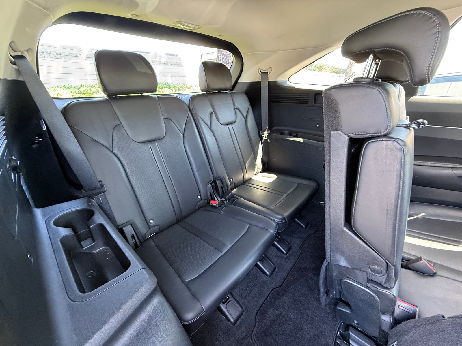 Thumbnail: 2024 Kia Sorento - 4