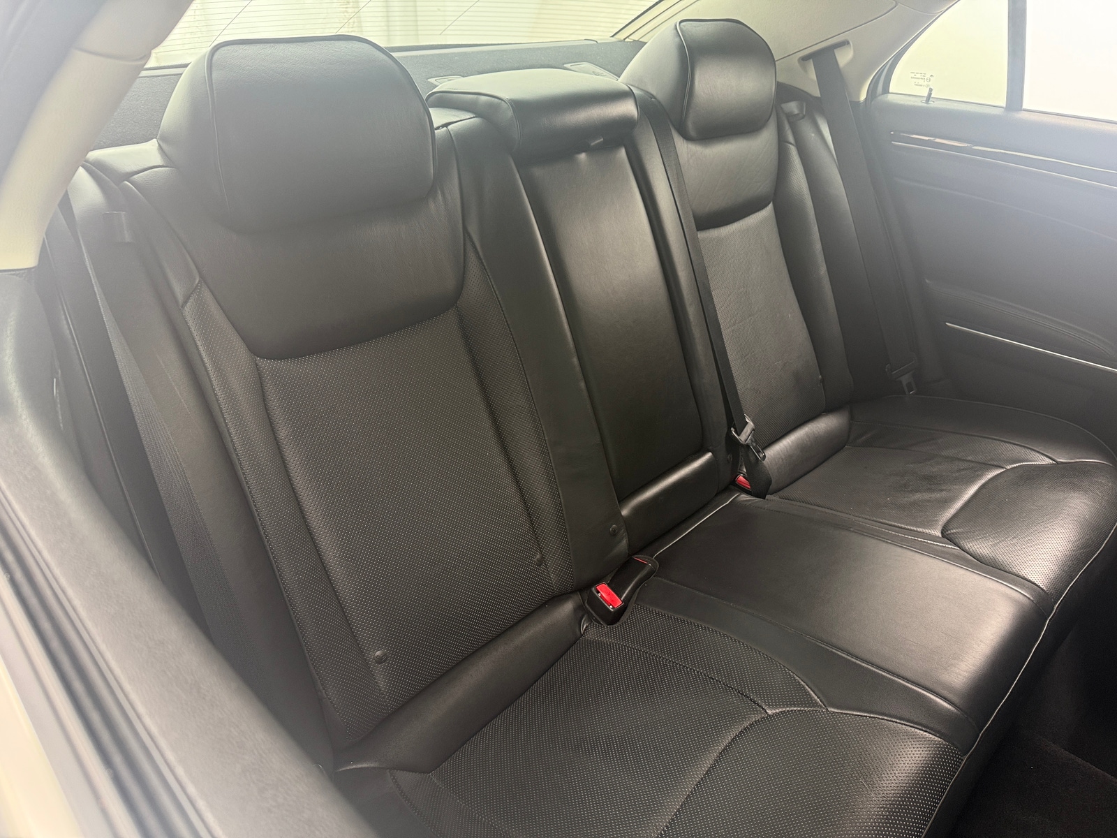 Thumbnail: 2015 Chrysler 300 - 6