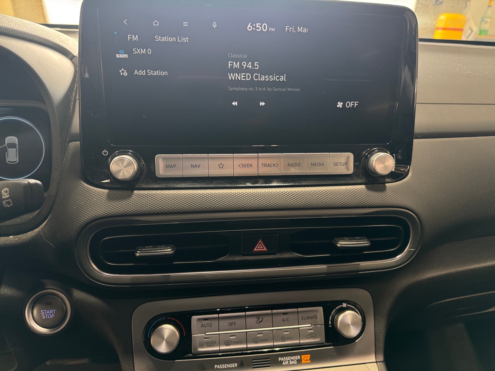 Thumbnail: 2023 Hyundai Kona - 4