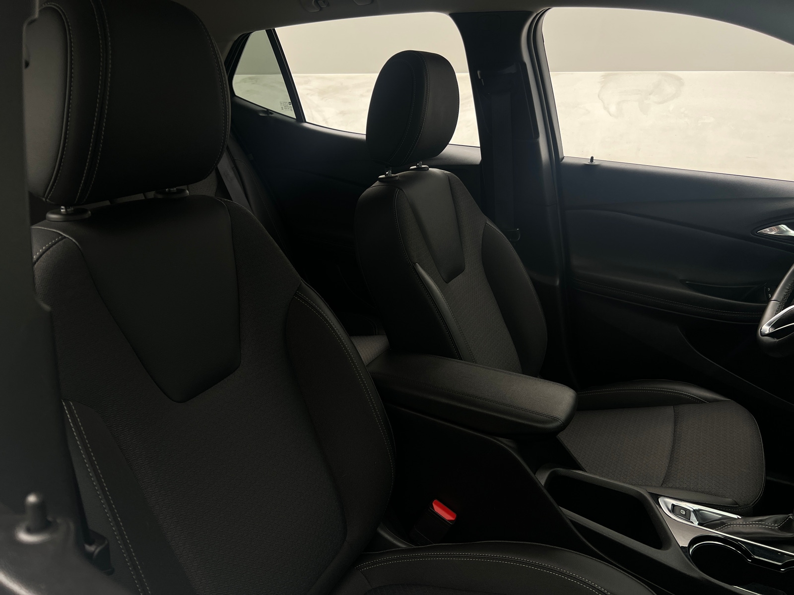 Thumbnail: 2025 Buick Encore GX - 2