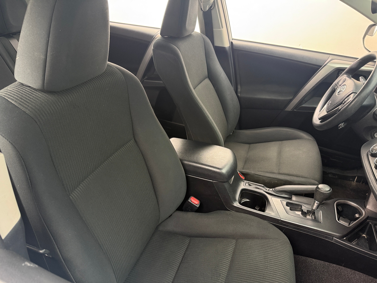 Thumbnail: 2017 Toyota RAV4 - 2