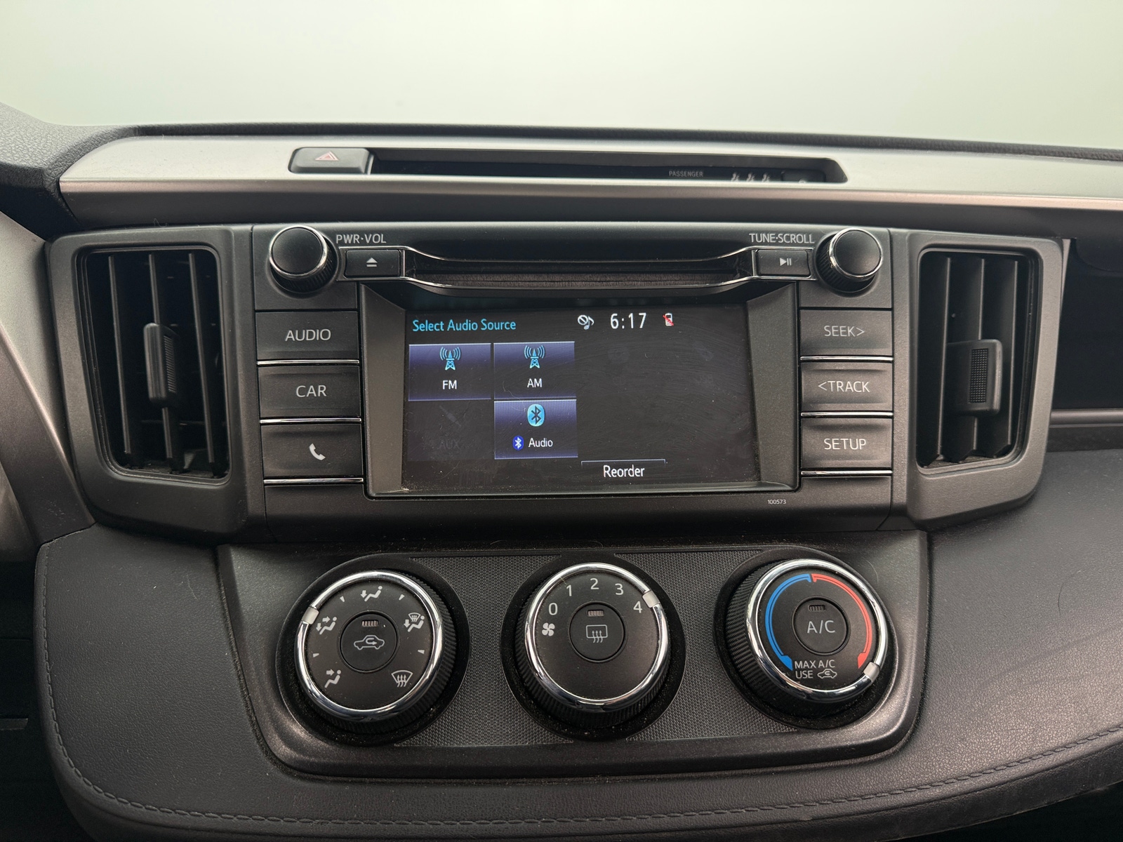 Thumbnail: 2017 Toyota RAV4 - 4