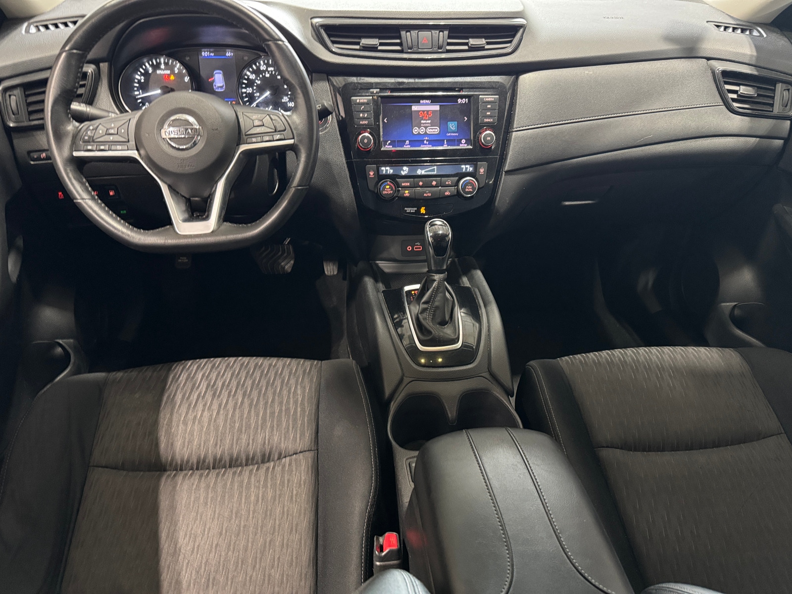 Thumbnail: 2018 Nissan Rogue - 3