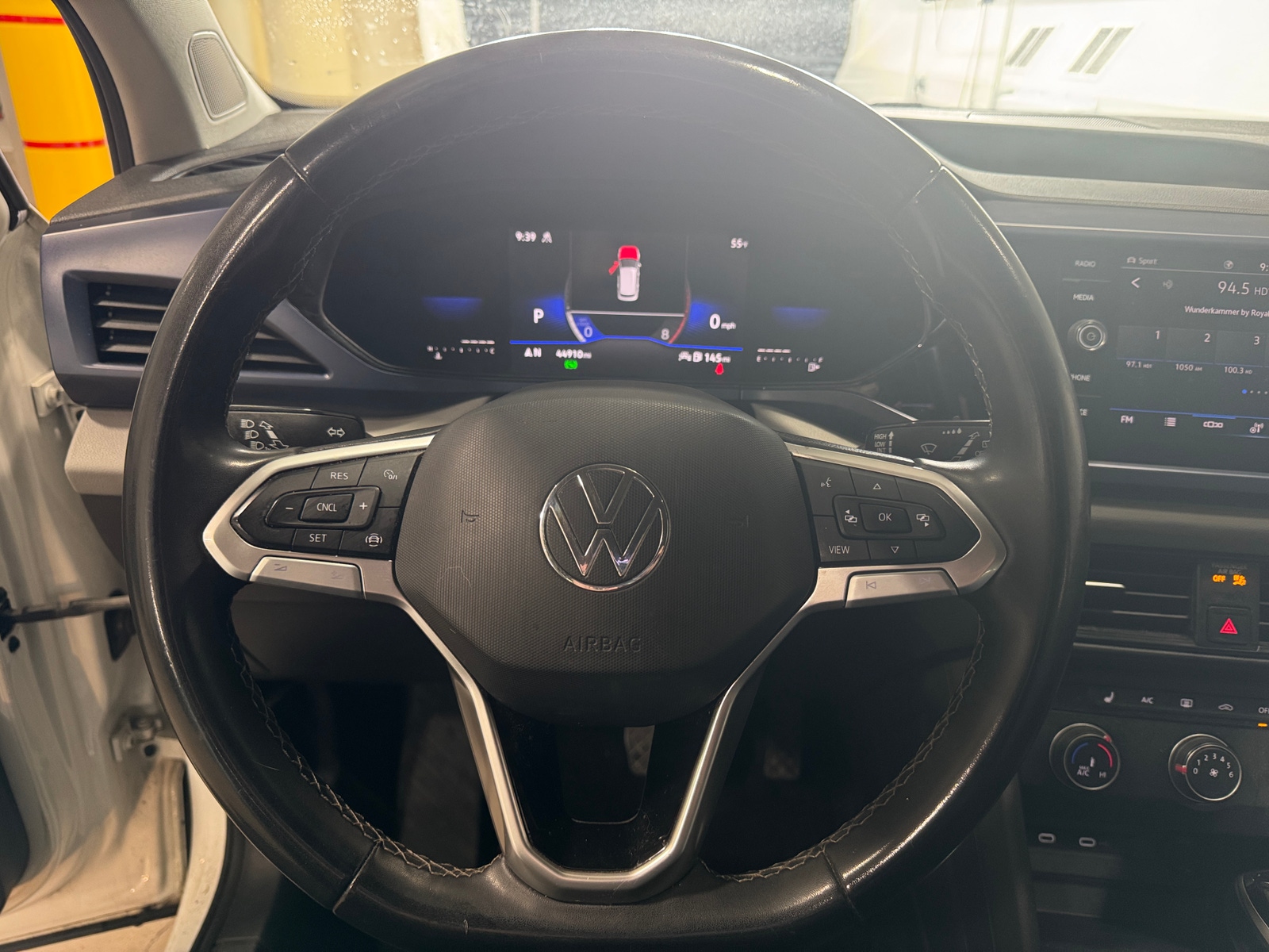 Thumbnail: 2022 Volkswagen Taos - 5