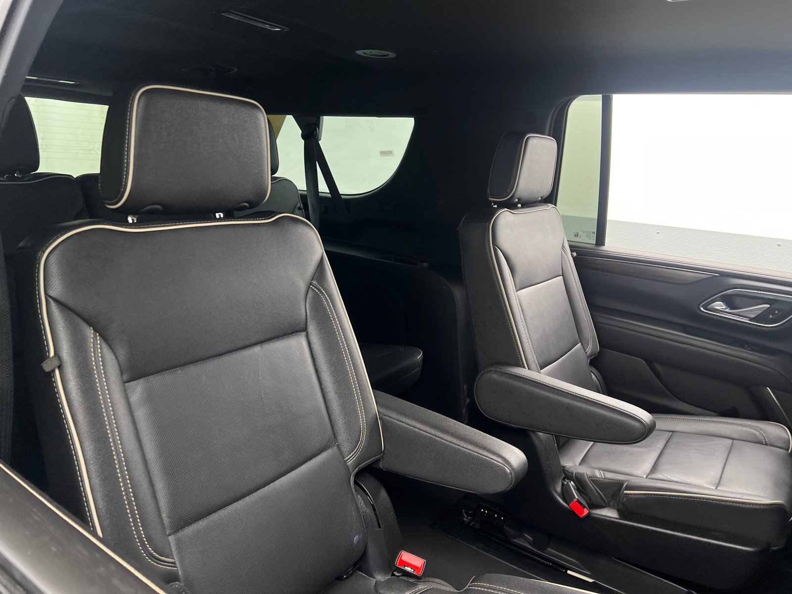 Thumbnail: 2023 Chevrolet Suburban - 5