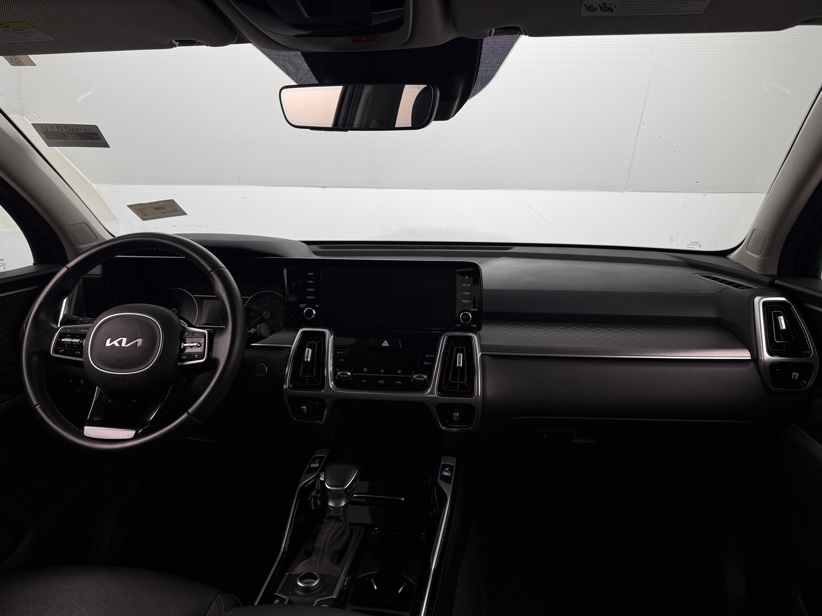 Thumbnail: 2022 Kia Sorento - 2