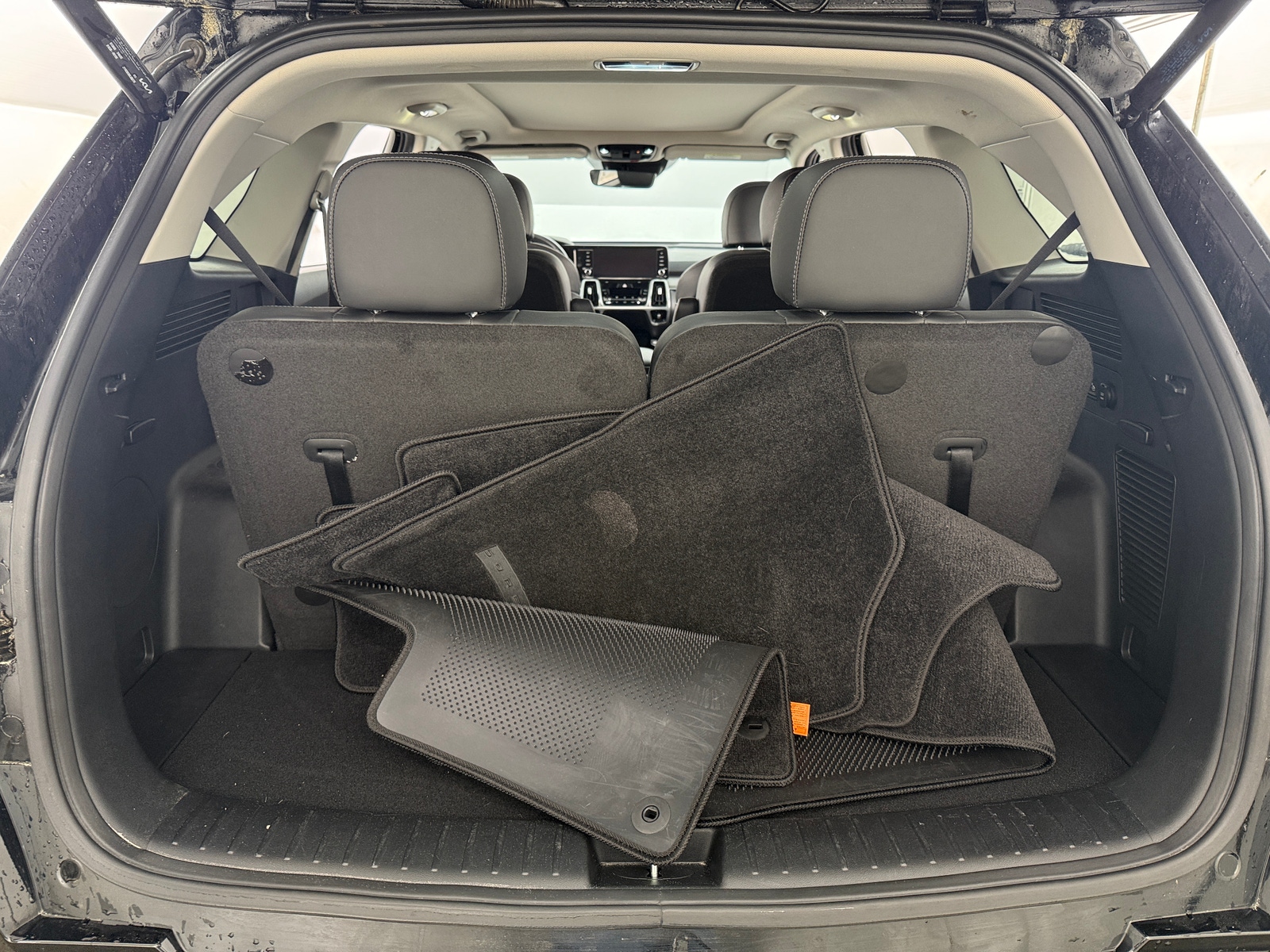 Thumbnail: 2022 Kia Sorento - 6