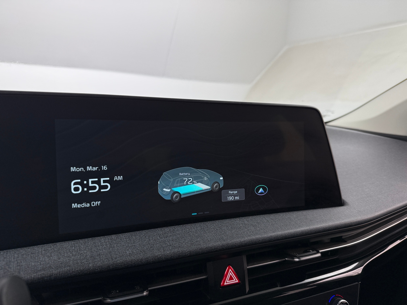 Thumbnail: 2022 Kia EV6 - 3