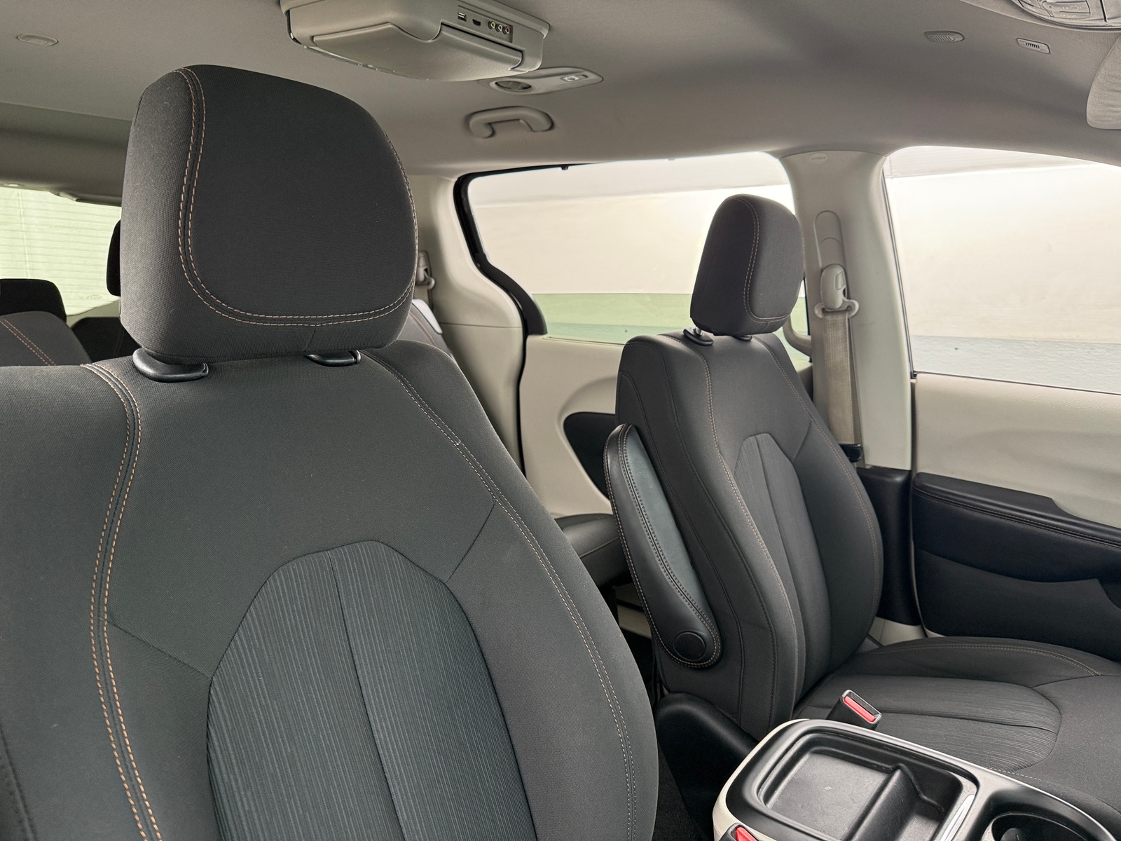 Thumbnail: 2019 Chrysler Pacifica - 2